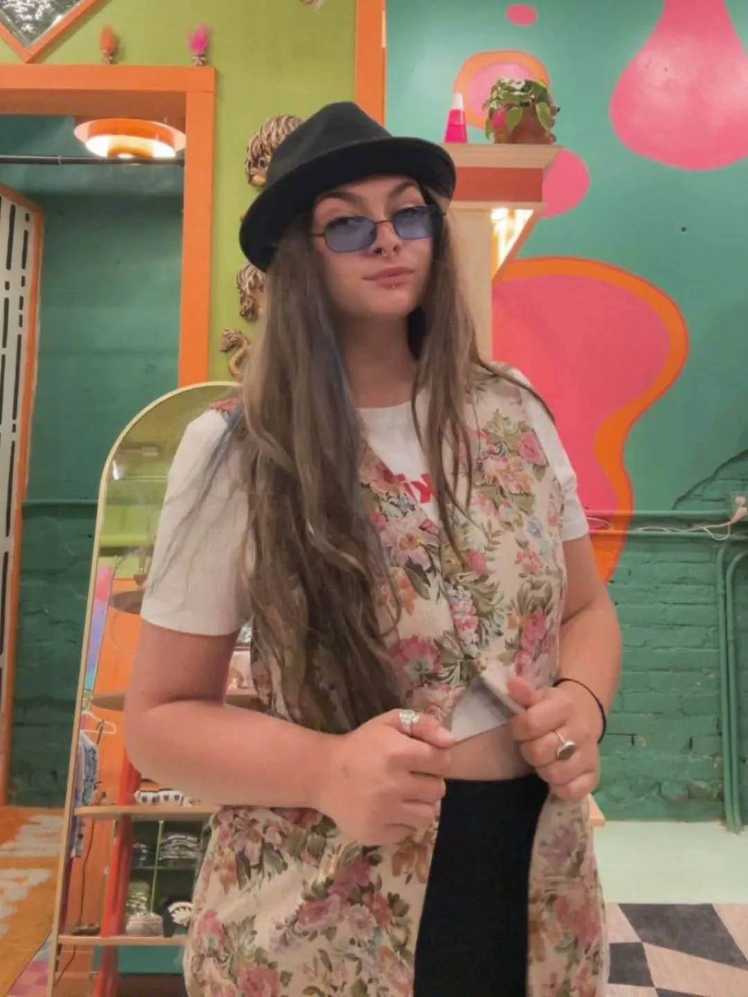 Calling all Funky peeps📣📣 come dress up with @kennedy.suriano for our 20% off vintage clothing sale!!! 
That's right!! 20% off ALL vintage clothing, sale available through Monday!🍄🌿💫🕺🪩