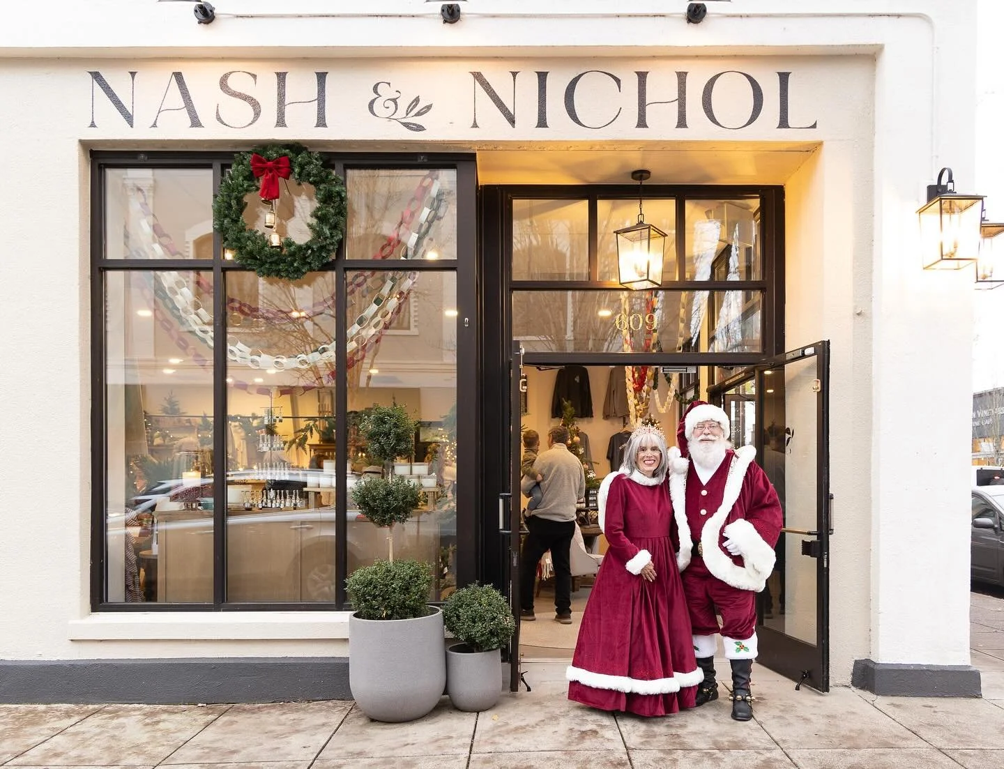 Christmas has arrived at Nash &amp; Nichol!!! 🎅🏻🎁🎄

Thank you to everyone that joined us for our Classic Christmas Open House last night, it was amazing to see everyone and kick off the season with such good company!

We&rsquo;ve packed the store