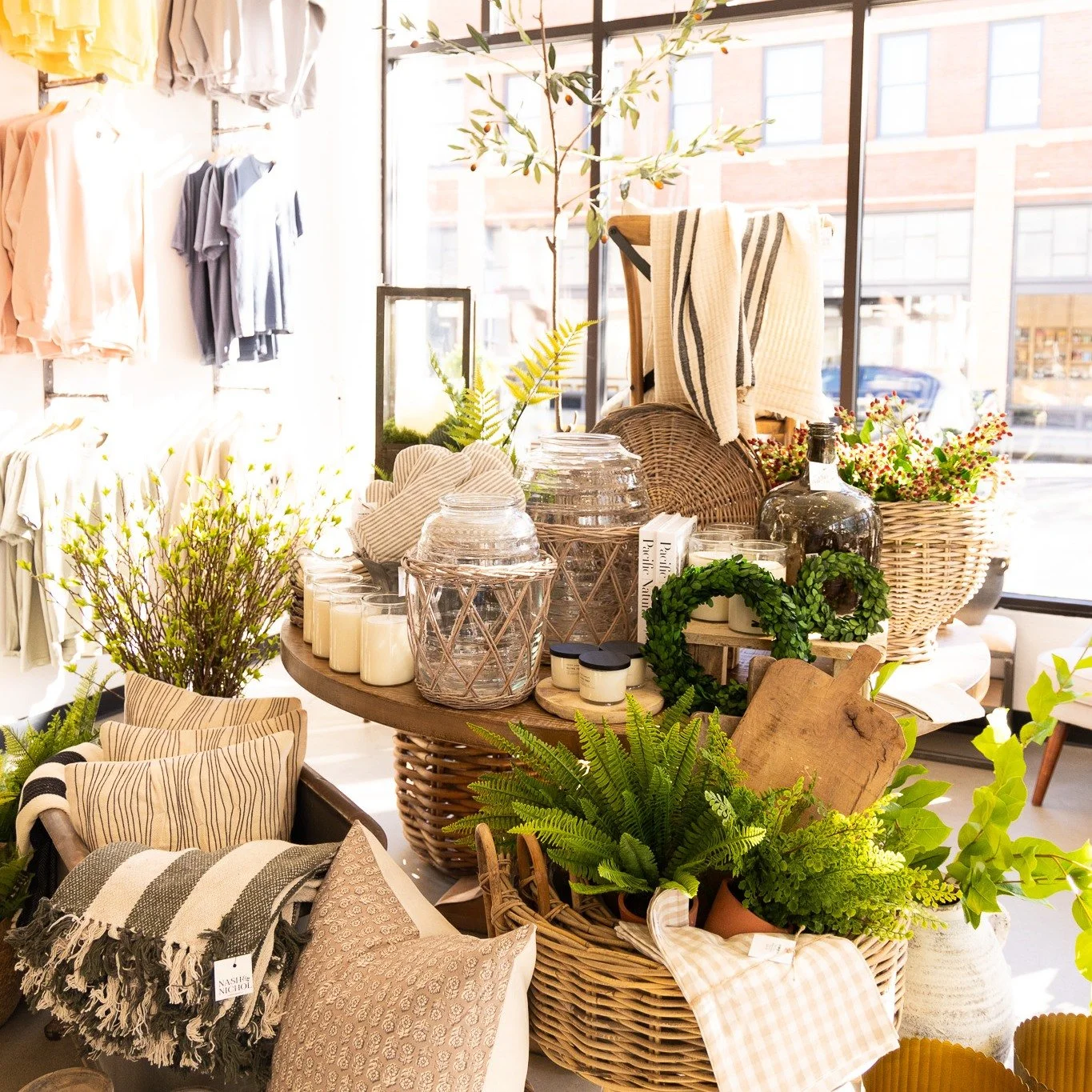 We're getting hints of sunny days and it is making us so excited for Spring! The store is filled with faux greens that seem so real, it makes everything feel fresh and green. Come in and see our selection! We have so much new inventory, with boxes be