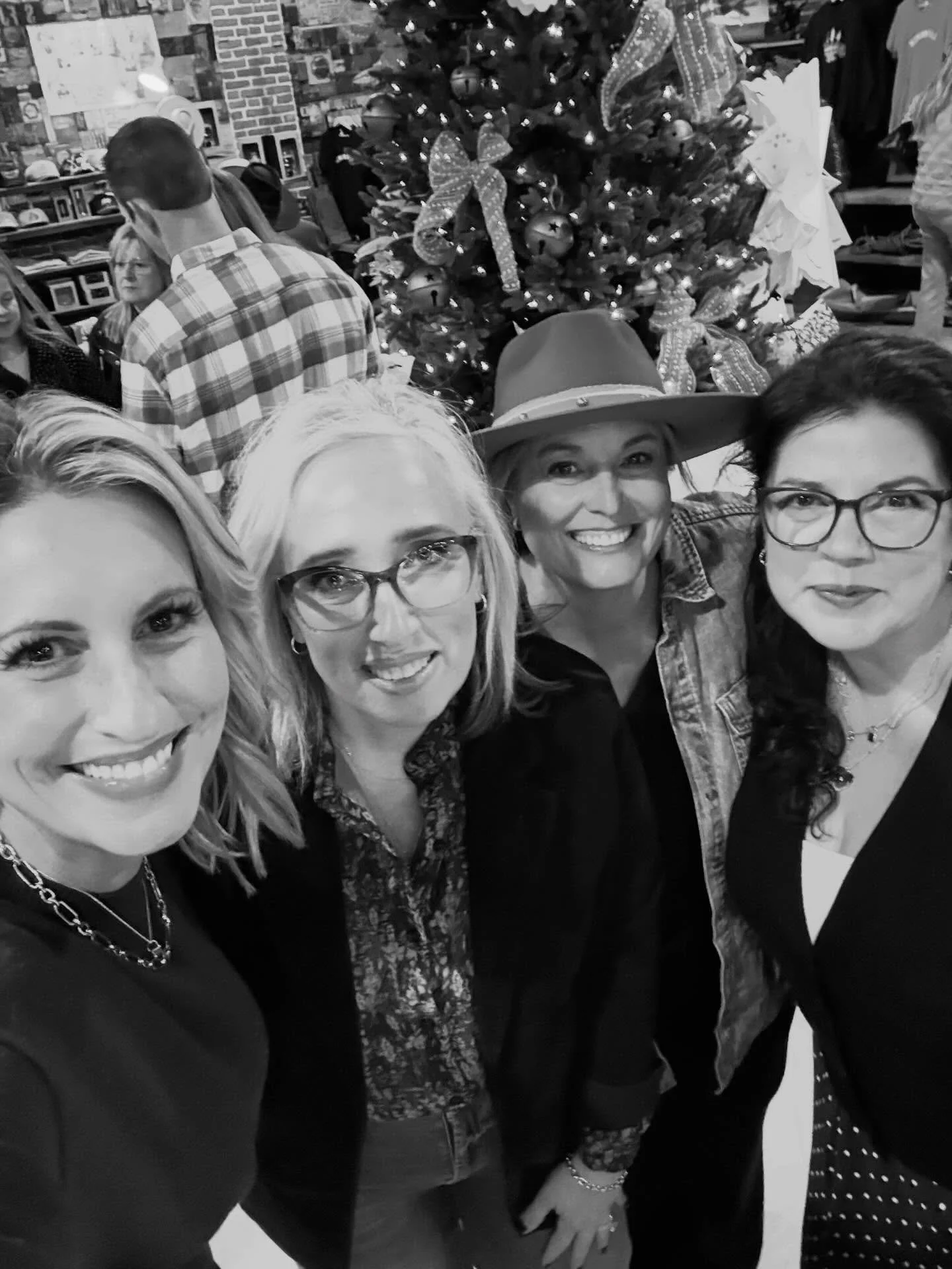 We are devastated to hear of the passing of our friend Darcy Debord of @whitebirchdesignco. From the moment Nash &amp; Nichol became an idea, Darcy offered her guidance, insight and years of experience in retail to us, and her help made all the diffe