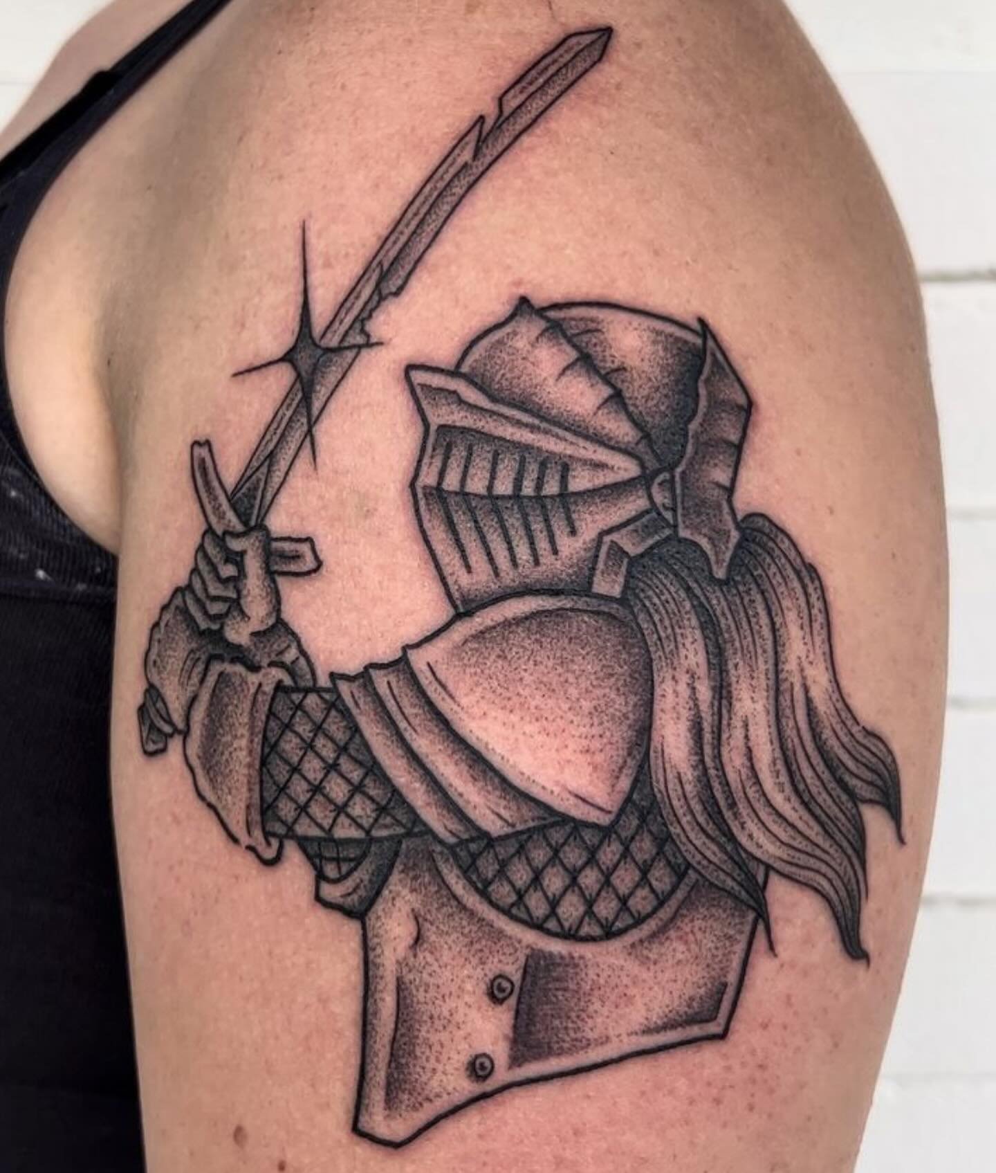 AMAZING work by @numbernone_ 
To book with Allison DM the shop or swing on in!
⚔️🗡️⚔️🗡️⚔️🗡️⚔️🗡️⚔️🗡️⚔️🗡️⚔️🗡️⚔️🗡️

#tattoo #tat #black #blackandgrey #blackandgreytattoo #dot #dotworkers #dotwork #knight