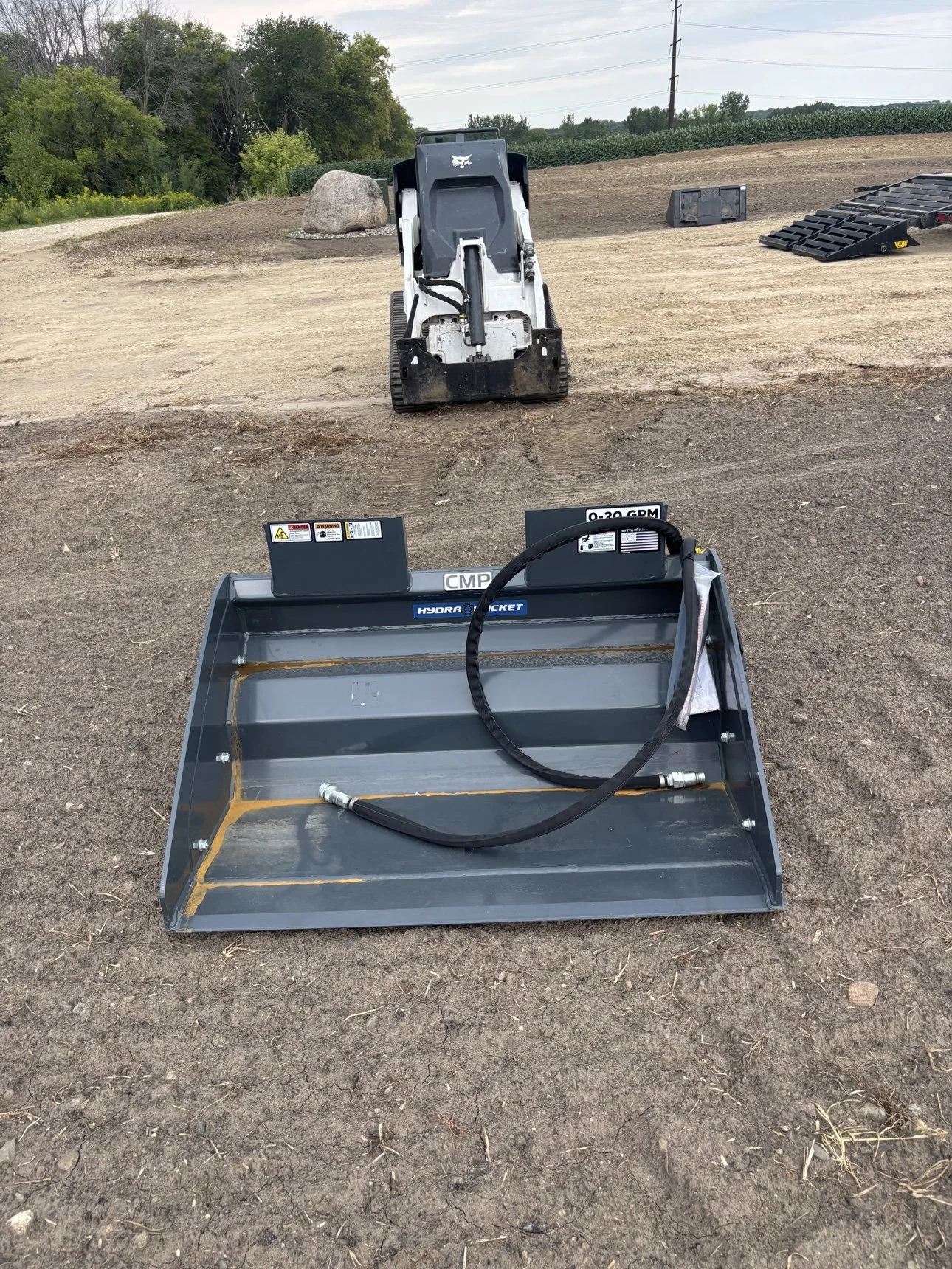 44-inch hydro bucket attachment for mini skid steer
