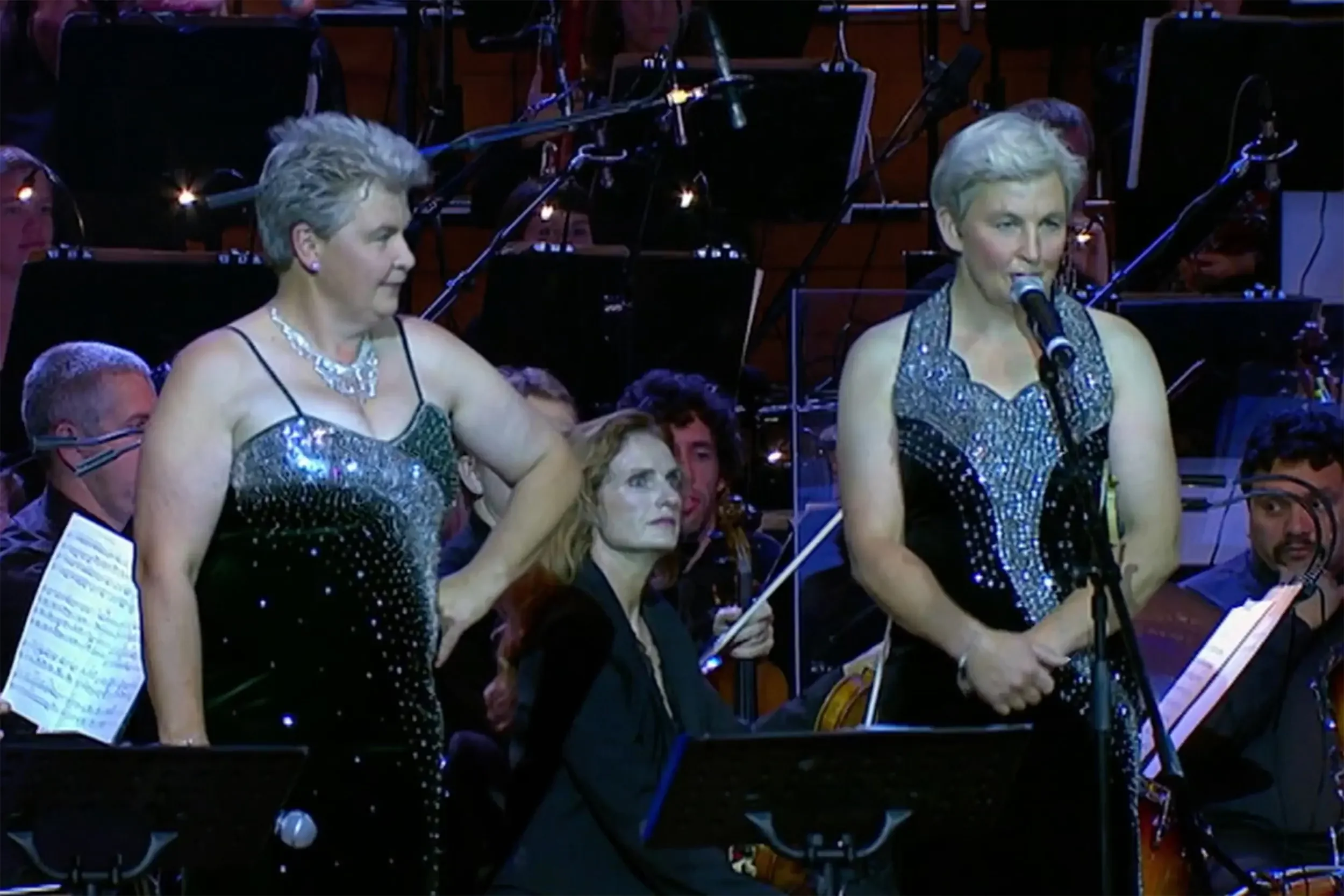 The Topp Twins and the Auckland Philharmonia Orchestra (APO)