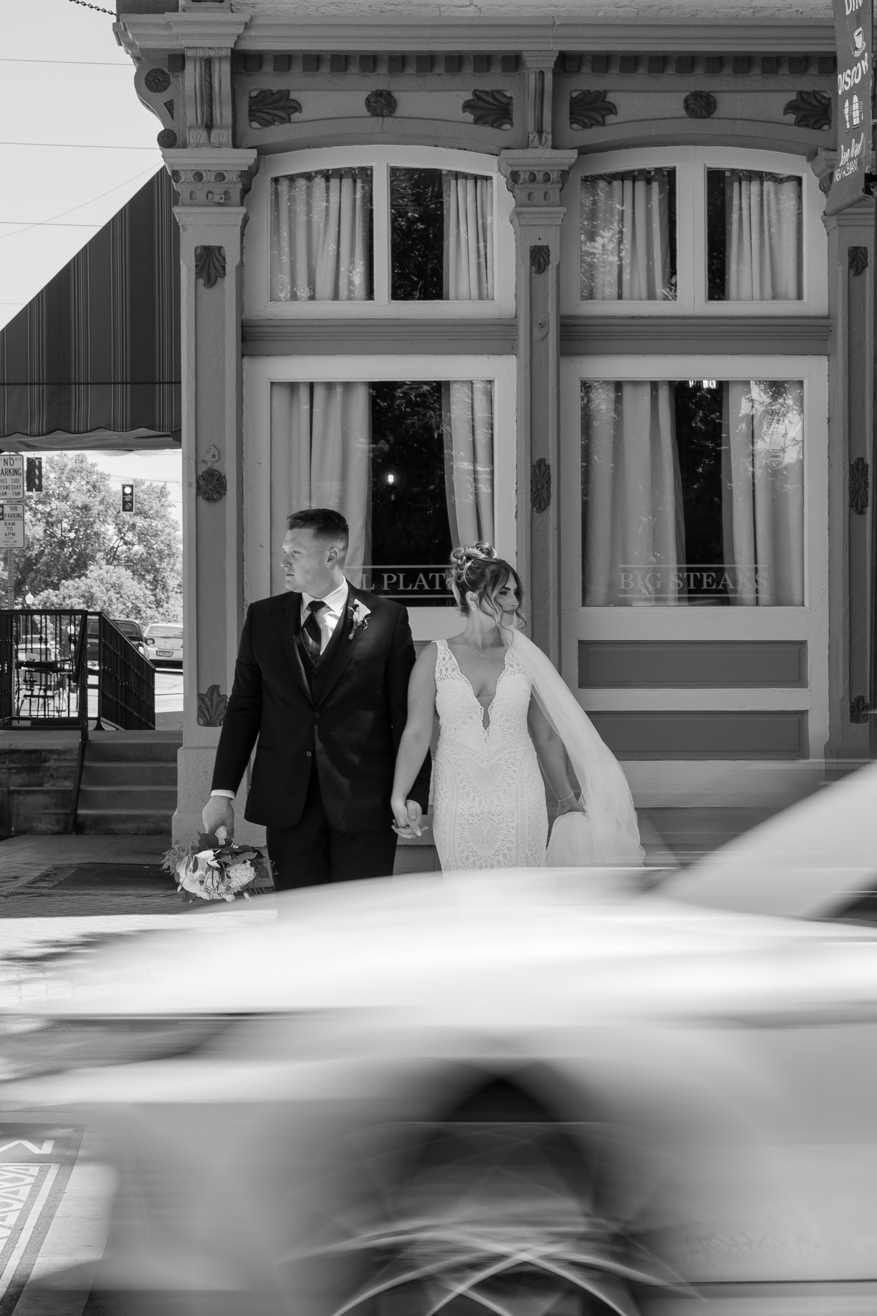 LOUISVILLE WEDDINGN PHOTOGRAPHER