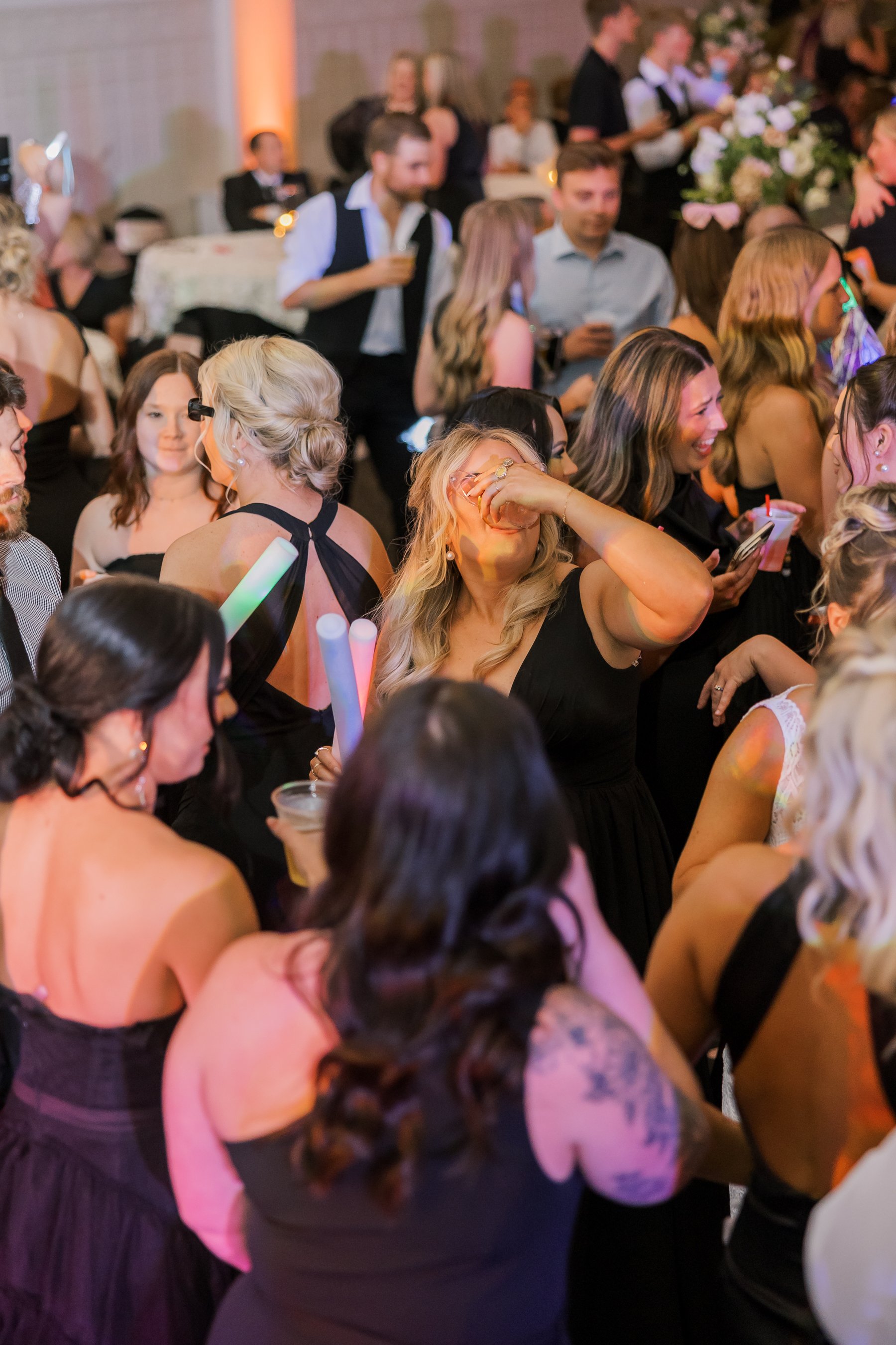 LOUISVILLE WEDDINGN PHOTOGRAPHER