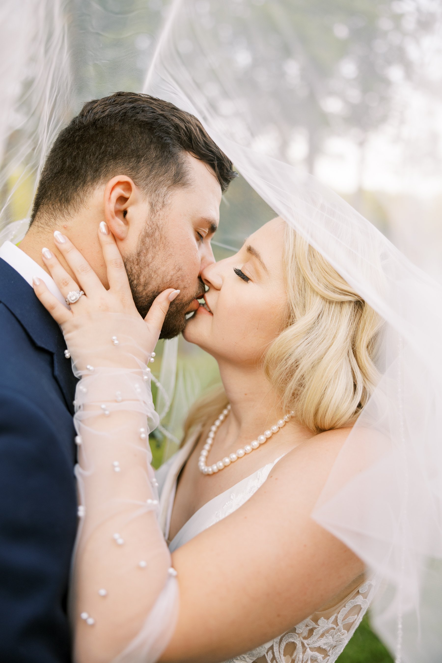 A Louisville Wedding Photographer capturing a Timeless wedding at a Louisville Wedding Venue
