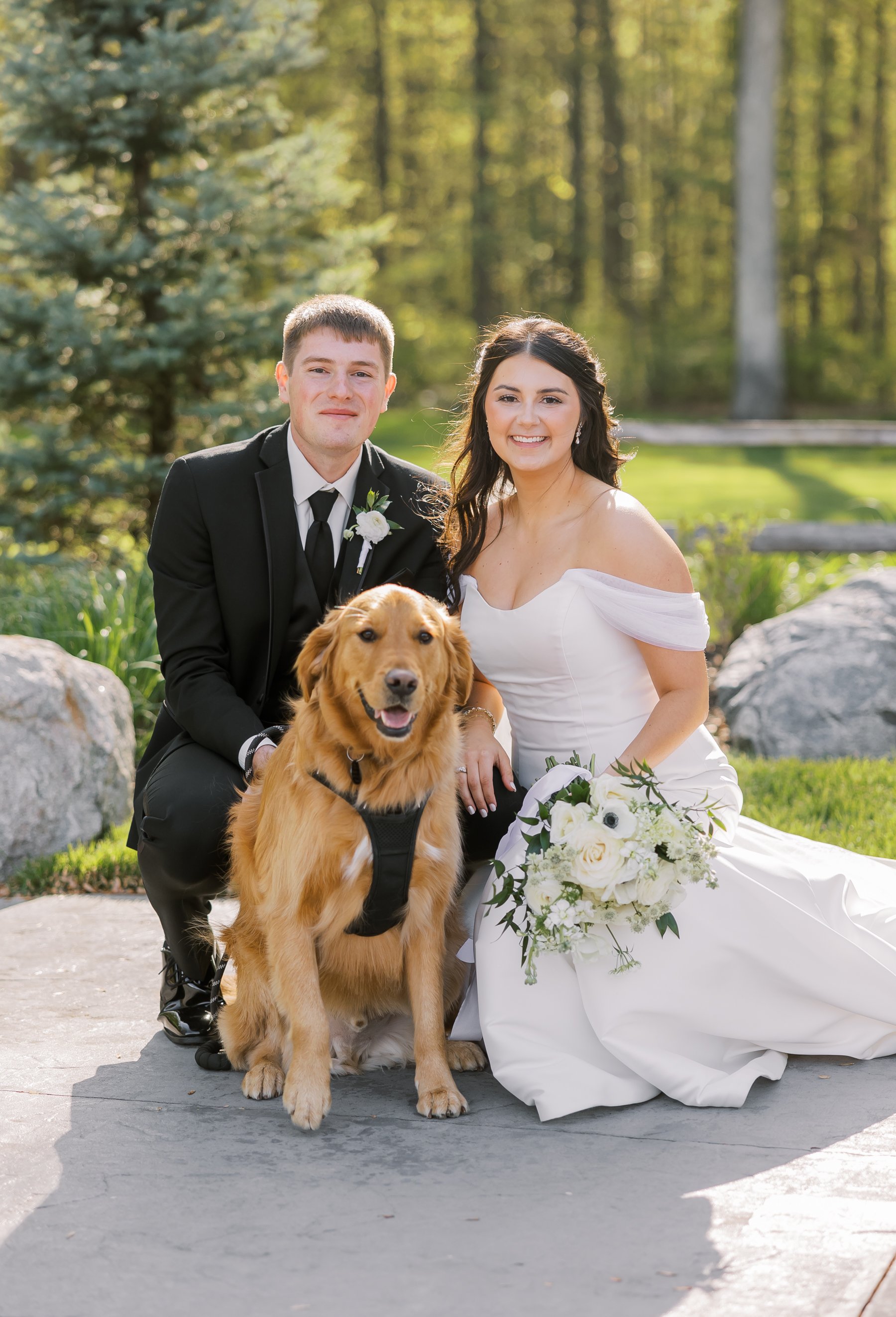 A Louisville Wedding Photographer capturing a Timeless wedding at a Louisville Wedding Venue