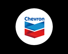 Logotipo de Chevron con fondo blanco.