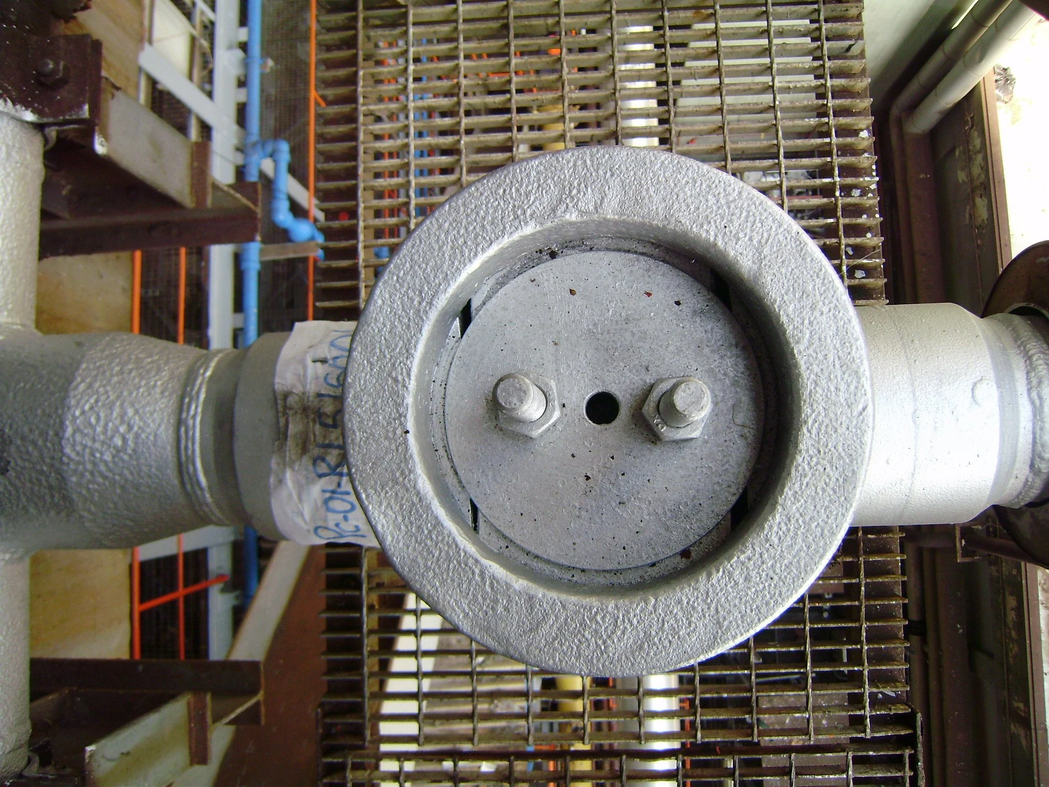 	
trabajos en horno clauss y caldera apernado valvulas bridas