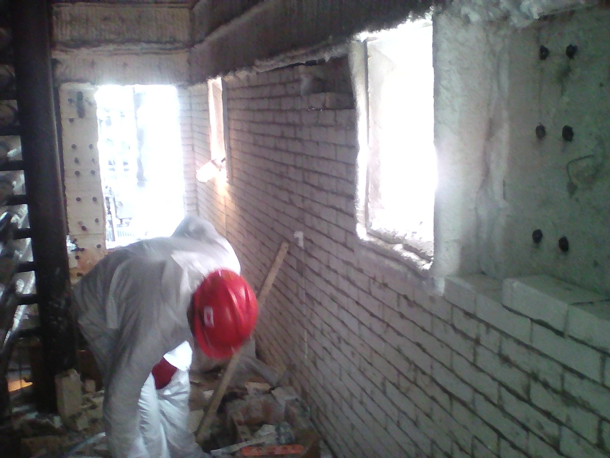 trabajos de reparacion interior horno caldera refineria