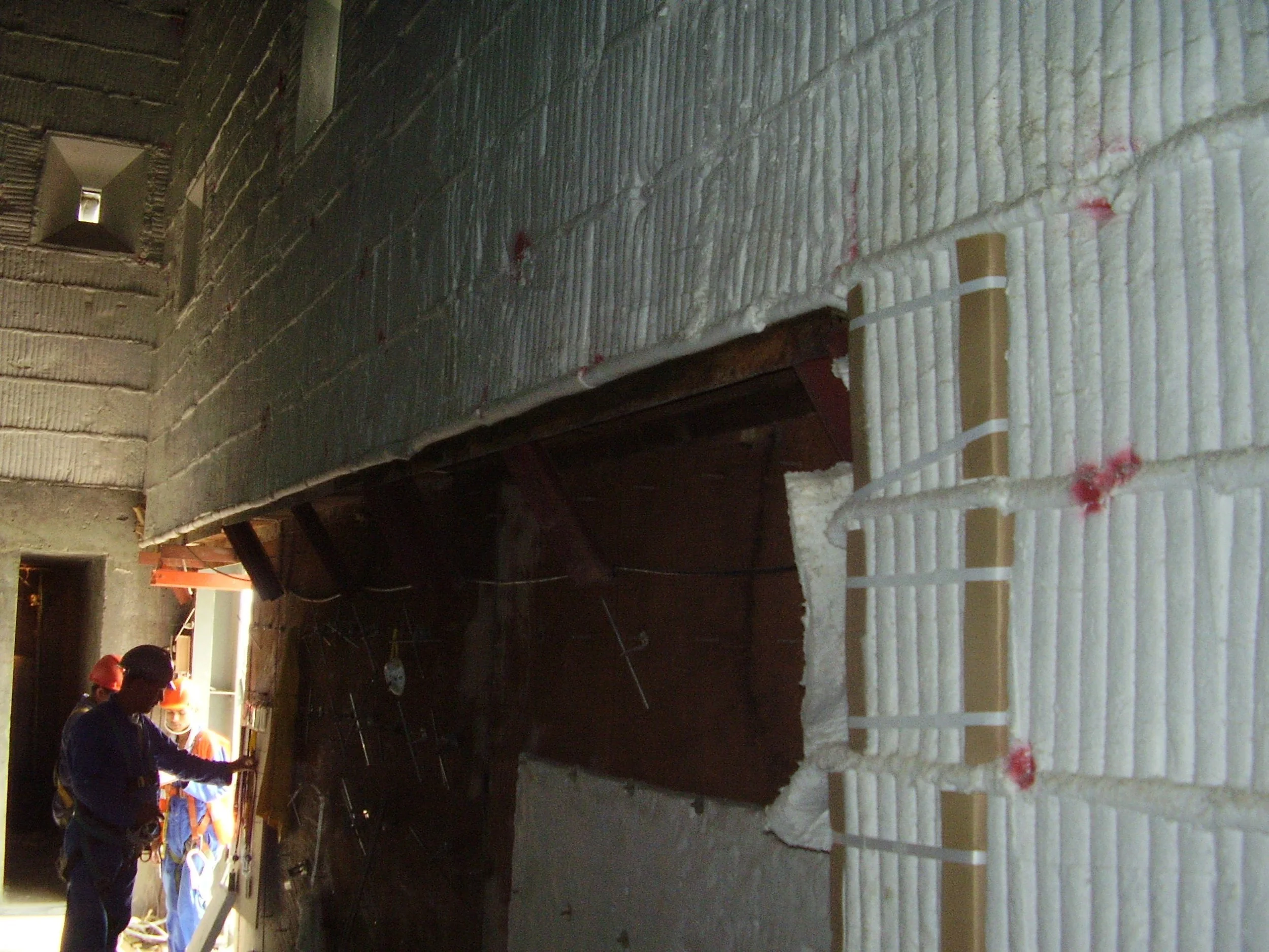  Aislamiento termico con fibra ceramica en techo y pared horno