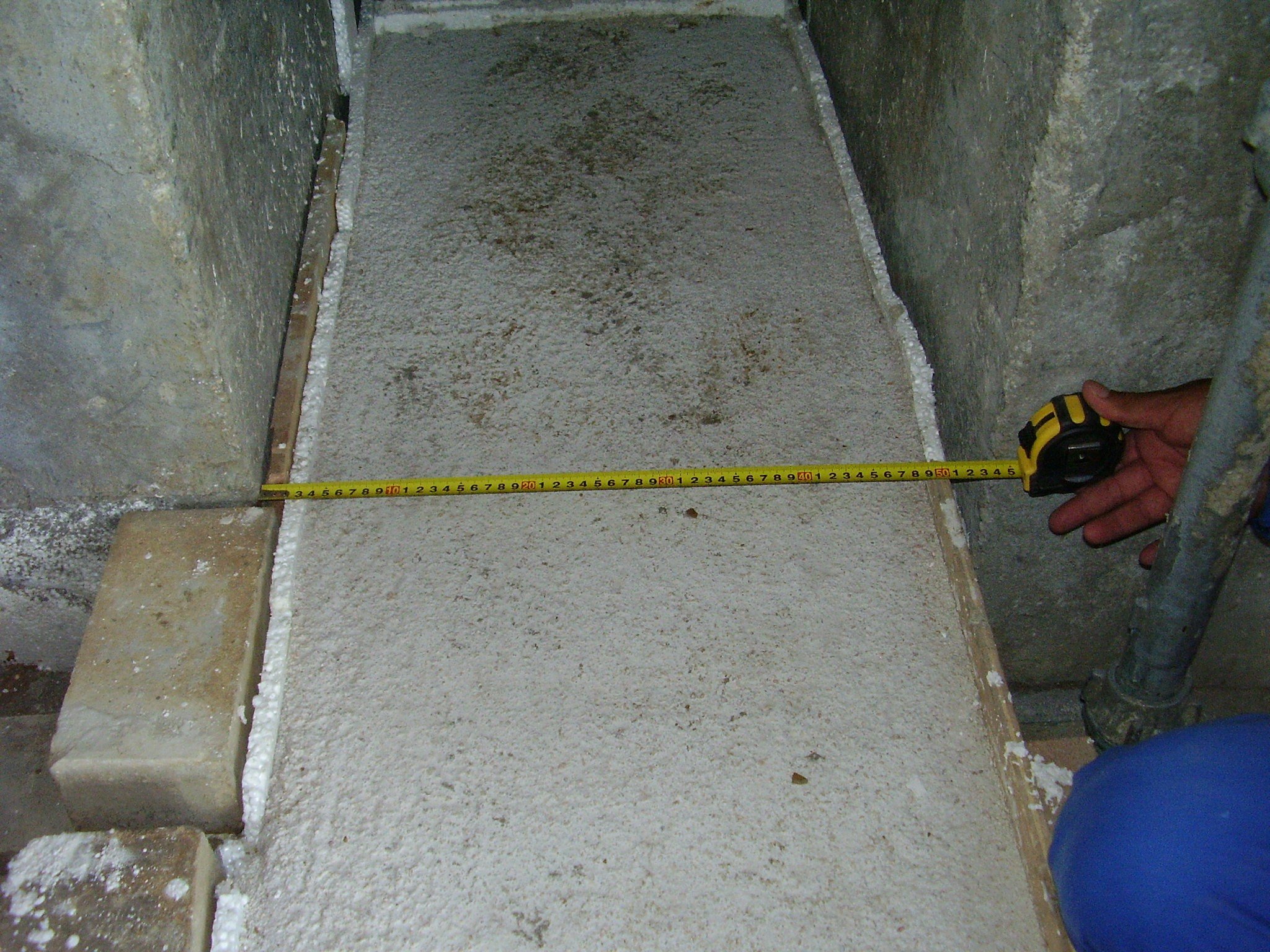  Aislamiento termico con fibra ceramica en techo y pared horno