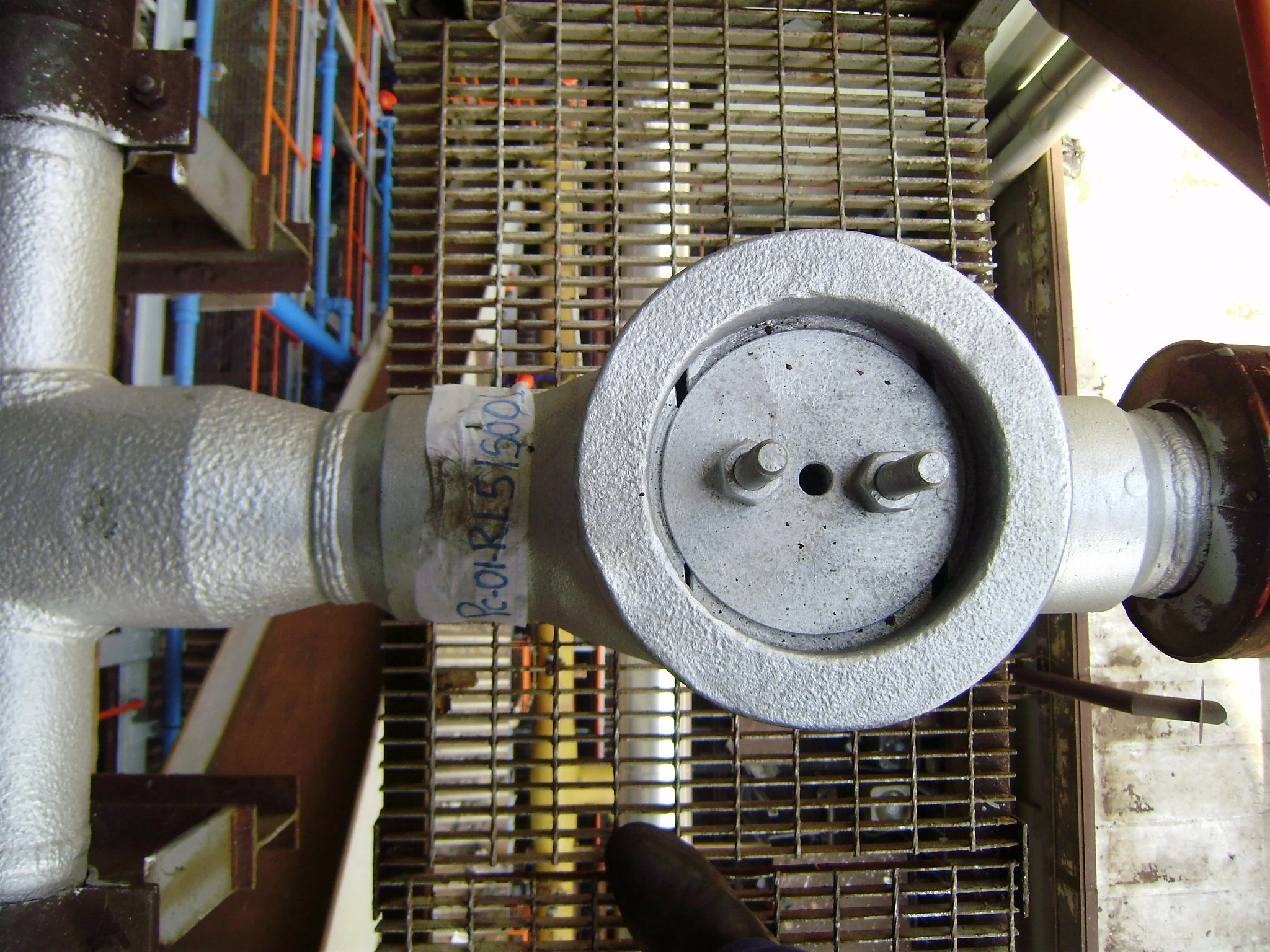 	
trabajos en horno clauss y caldera apernado valvulas bridas