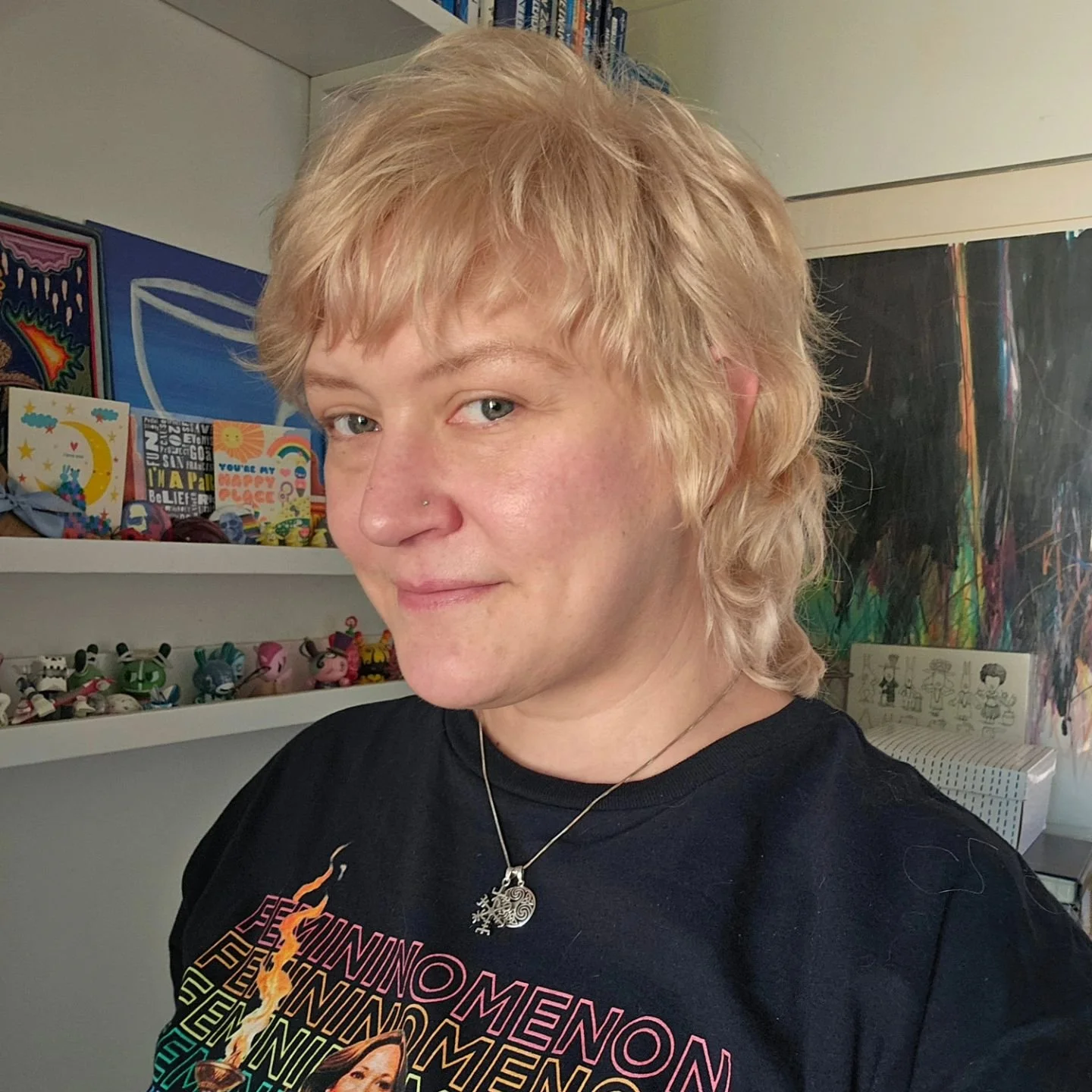 It's been a long time since I posted a proper hair update, so I thought I better make it a good one! 
I've been rocking the shaggy mullet for a while now, but it was begging to be bleached. As usual, my personal hair whisperer and color magician @kel