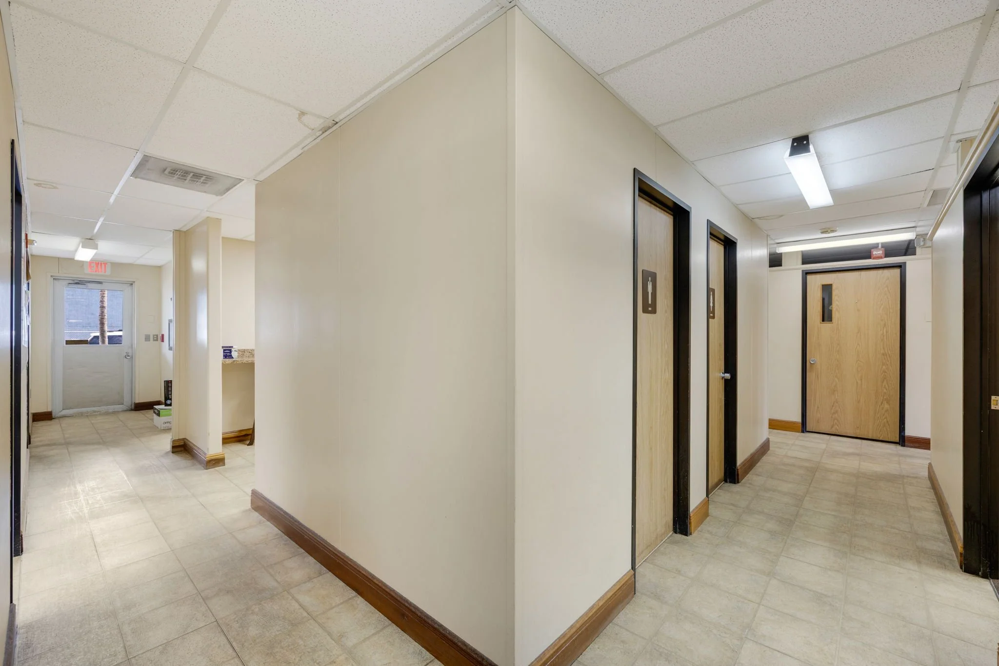 13-web-or-mls-12175-nw-98th-ave.jpg