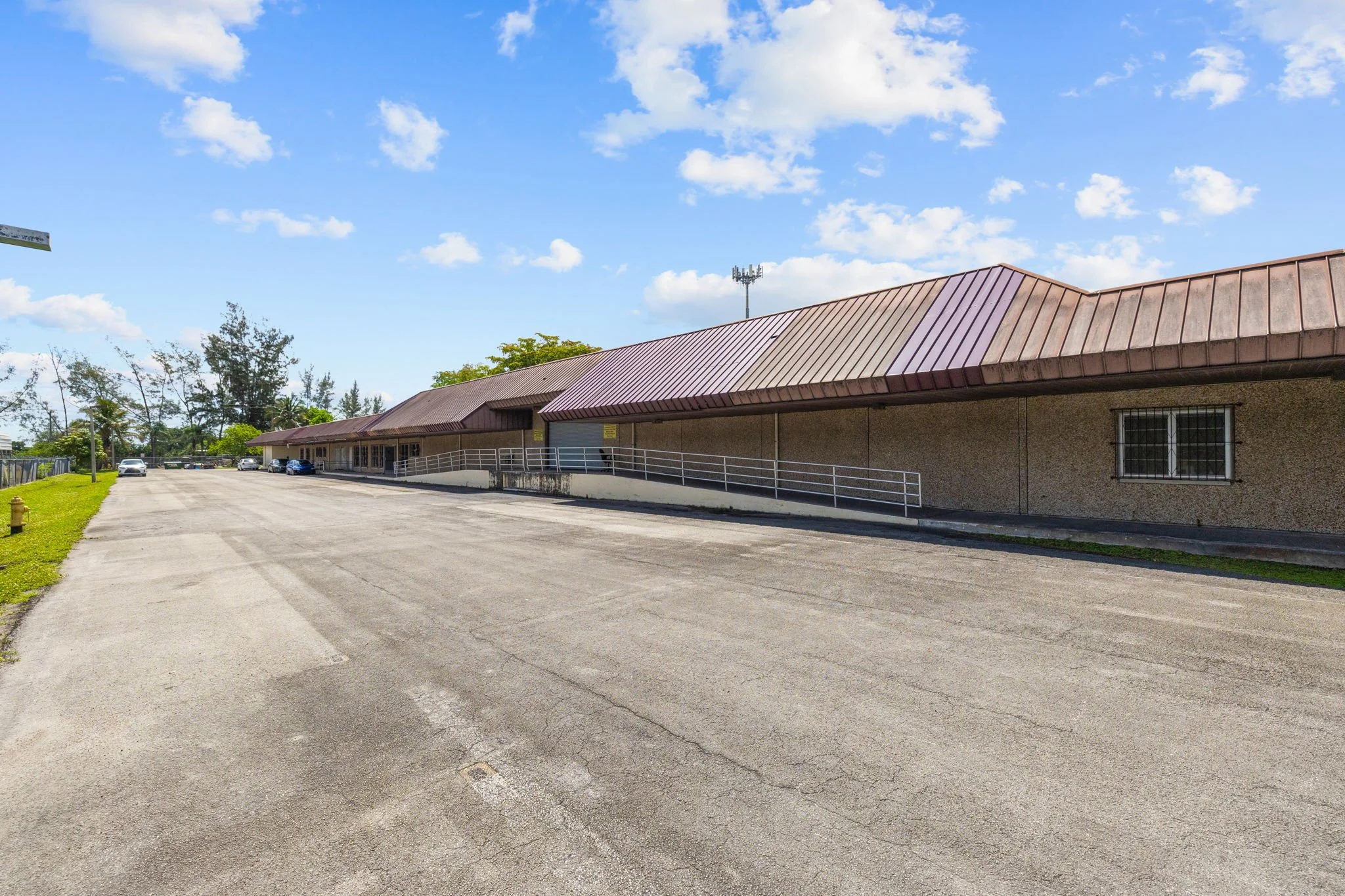 11-web-or-mls-12175-nw-98th-ave.jpg