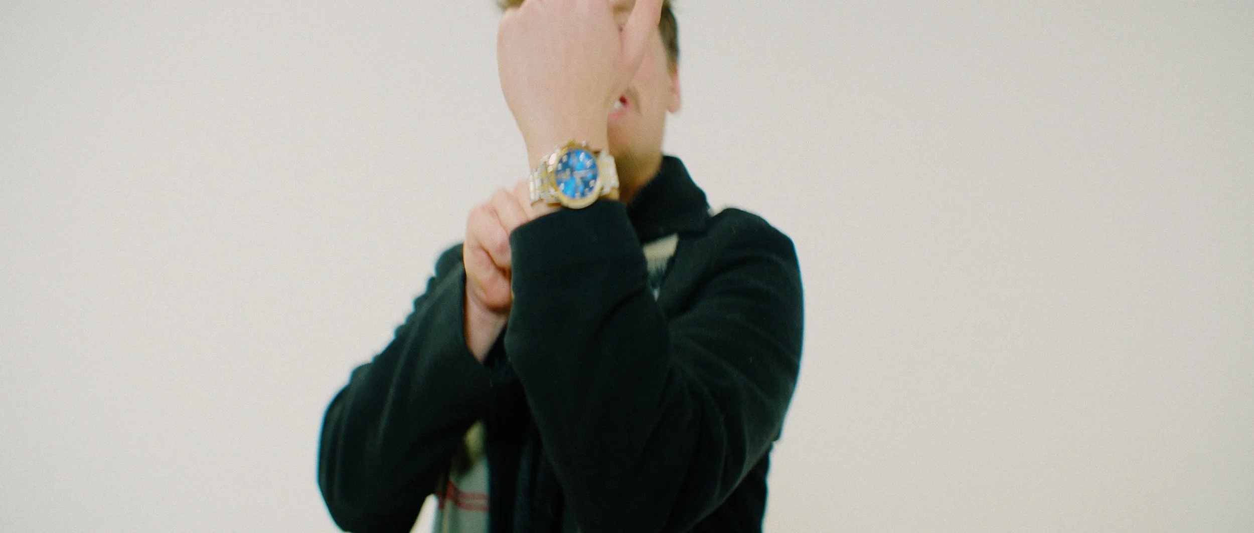 Timeline 2 (Resolve).01_00_13_02.Still005.jpg