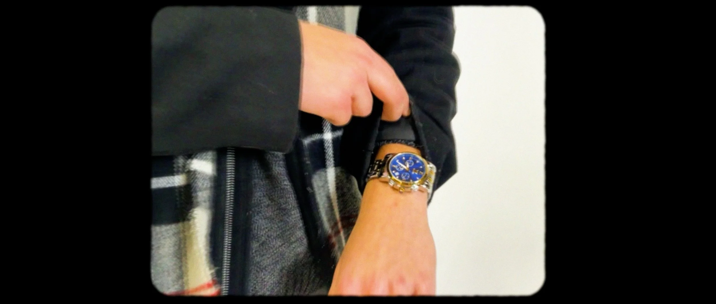 Timeline 2 (Resolve).01_00_15_11.Still006.jpg