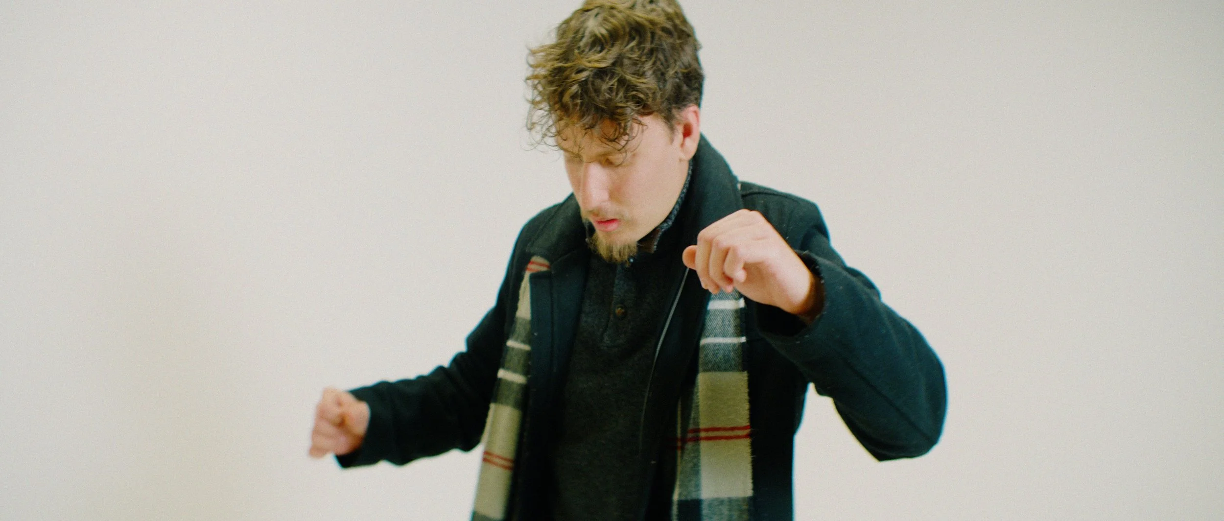 Timeline 2 (Resolve).01_00_20_14.Still008.jpg