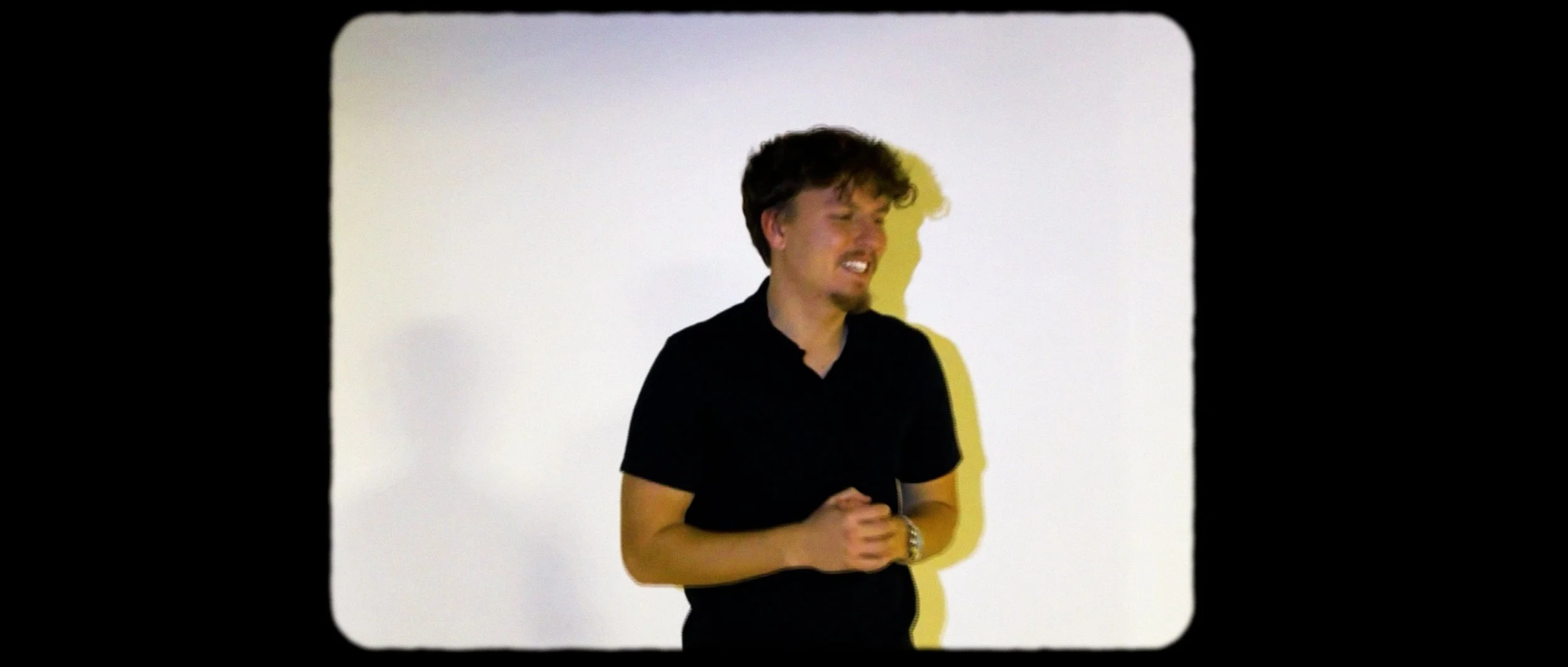 Timeline 2 (Resolve).01_00_47_19.Still018.jpg