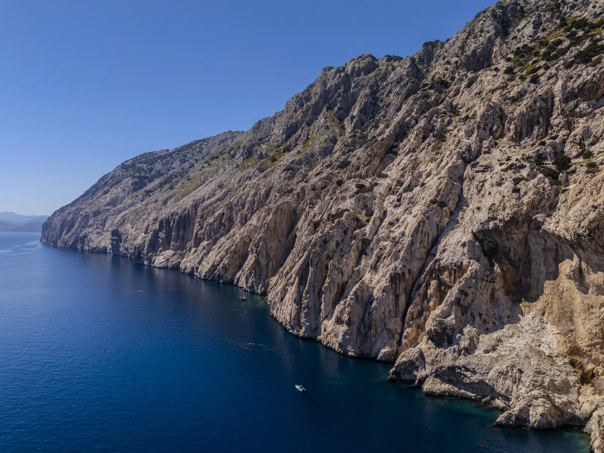 Tavolara_Aerial_01_1.jpg