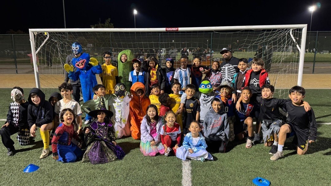 👻⚽️ Spooky Soccer Practice! 🎃

Our Legends FC players brought the Halloween spirit to the field! Costumes, treats, and fun drills made for a fantastic practice session. It&rsquo;s all about combining our love for soccer with a little Halloween magi