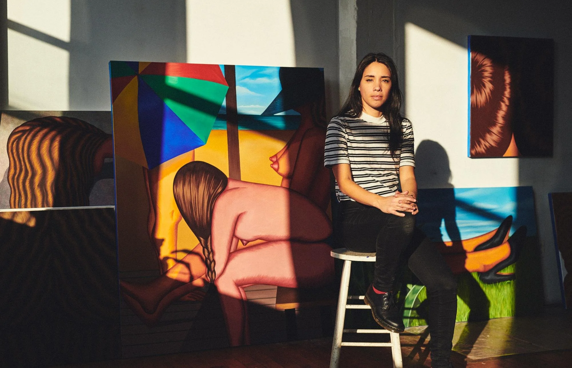 The Art Edit | Julie Curtiss: Painting the Poise of Modern Women