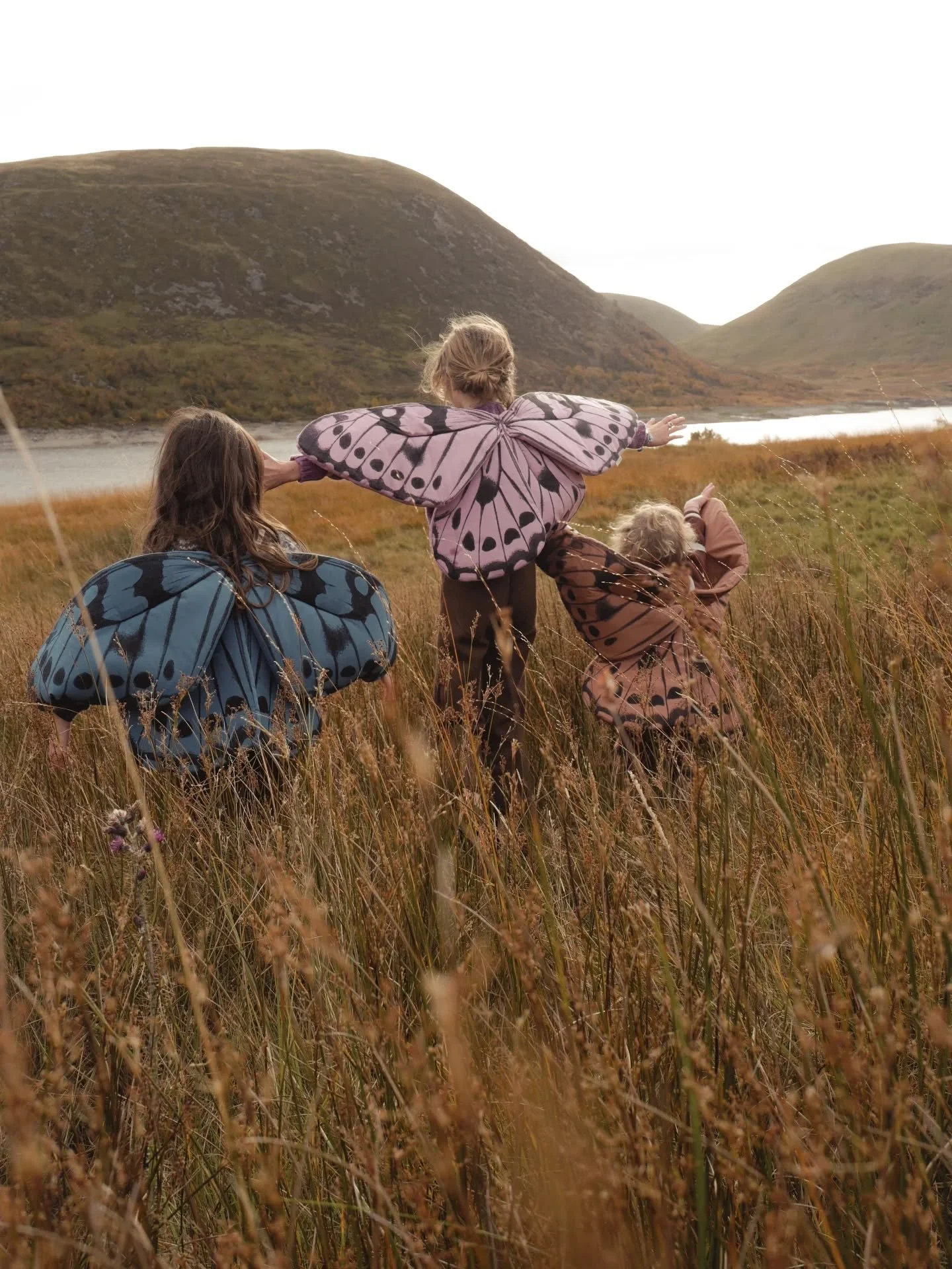 At Lu&egrave; Kids, we're passionate about connecting children to nature and inspiring their curiosity and creativity. That's why we use only natural and safe materials in our products, so your little ones can explore and play with confidence.

Check