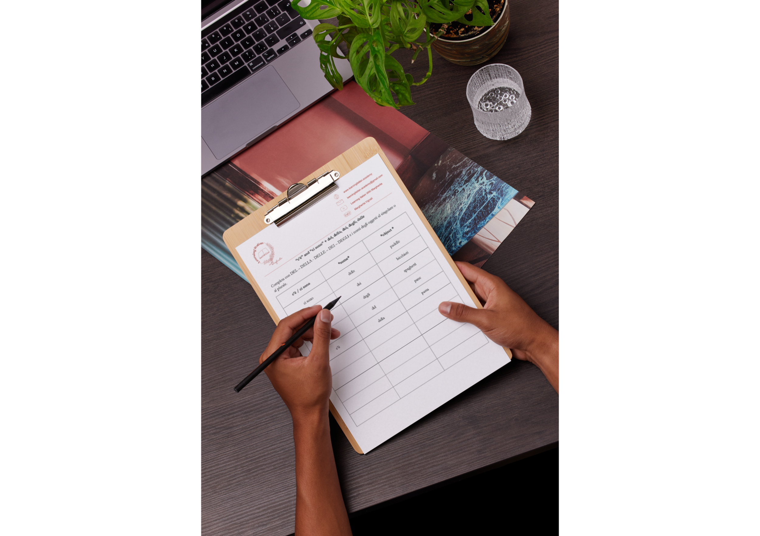 Sentence builder with "c'è-ci sono" and "del-della-delle-degli-dei"