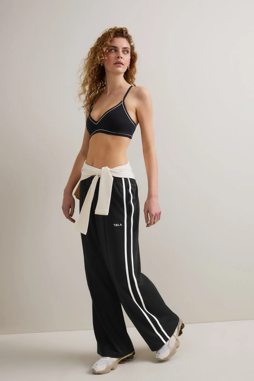 SWEATS_STRIPESTRAIGHTFITJOGGER_BLACK_2569.jpg