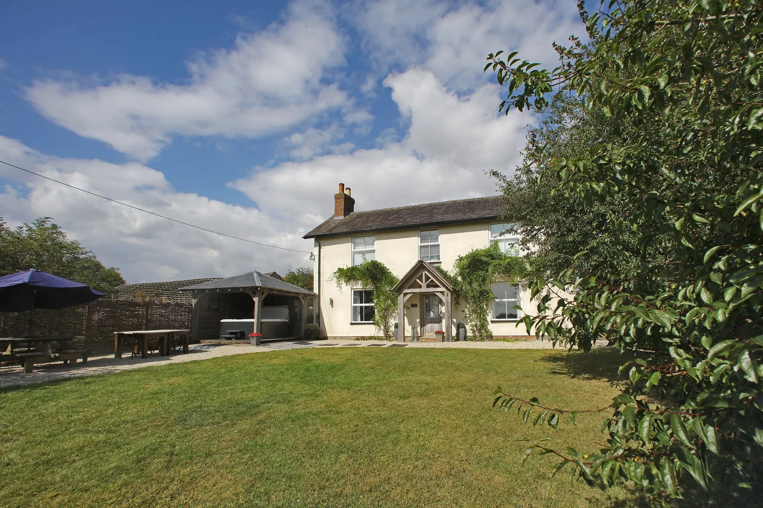 Luxury Holiday Cottages & Shepherds Huts Near York | Clayfield Farm ...