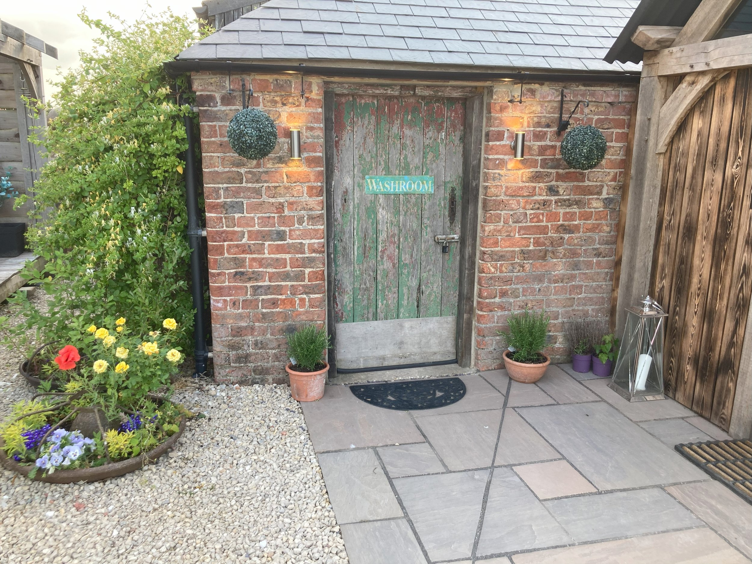 Clayfield Farm shepherd's huts washroom