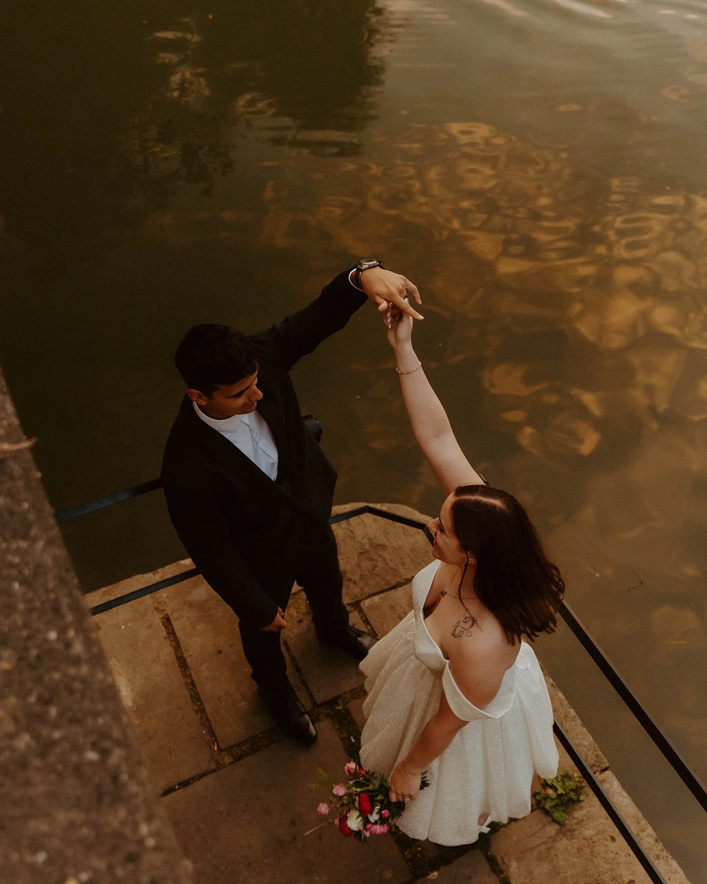 Aurora + Anthony. This beautiful couple eloped early September. We went downtown Cambridge for their gorgeous elopement session. They had their first dance as husband and wife next to the river Cam and under a pink sky. 🌟 

#weddingphotography #ukma
