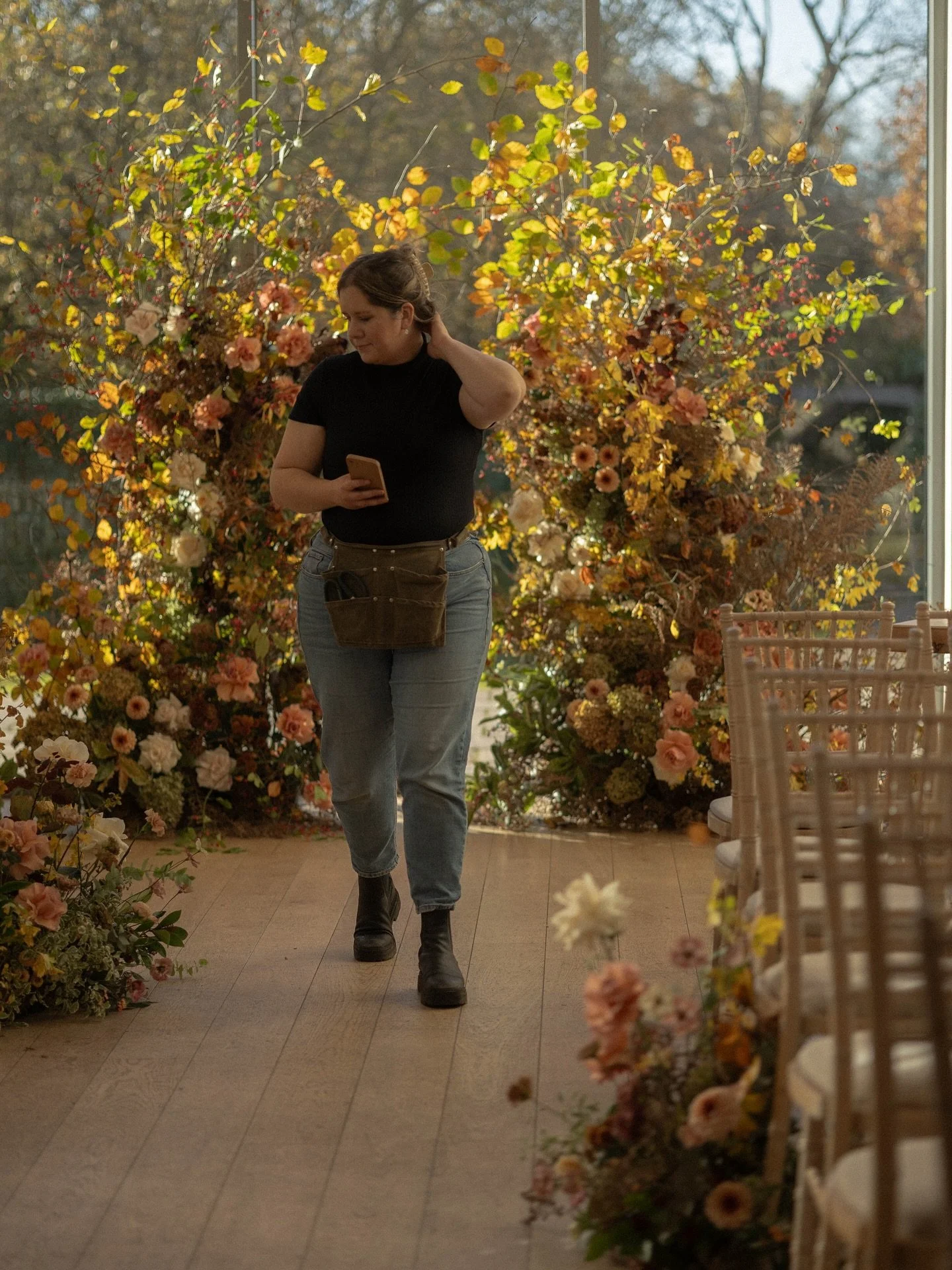 Autumn in all its glory 🍂🧡✨

It truly is such a stunning time of year, and I find myself forever in awe of the beautiful tones in the trees and foliage surrounding us. From yellows to burnt oranges, auburns to chocolate browns - my eye keeps dancin