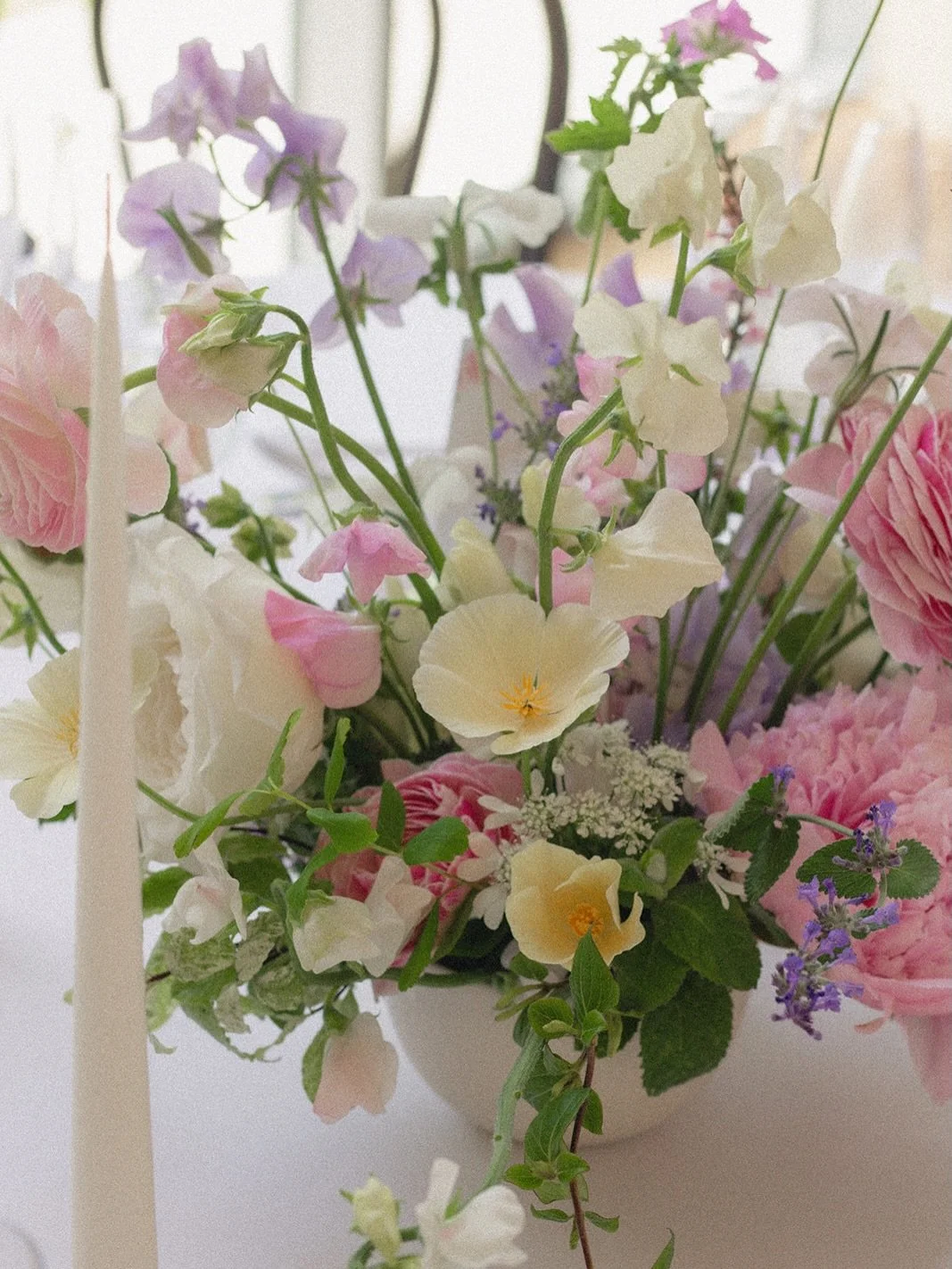 Lilacs, pinks &amp; buttercream 🌸✨💜

A beautifulllll colour combination for N&amp;M this weekend, with stunning key florals including garden roses, peonies, Californian poppies and sweet peas galore, amongst many many other seasonal goodies 🌸

And