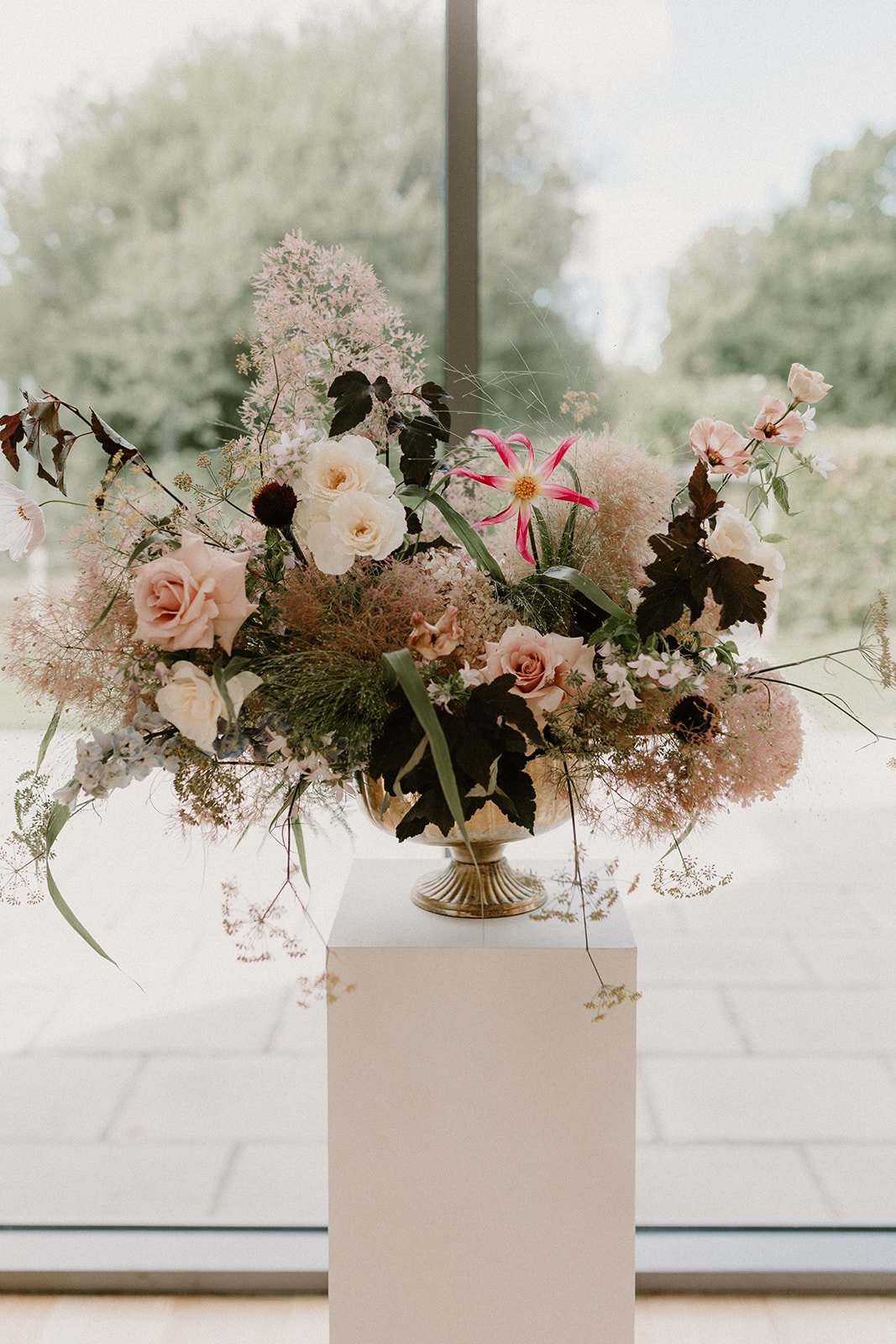 Seasonal summer wedding flowers at Millbridge Court