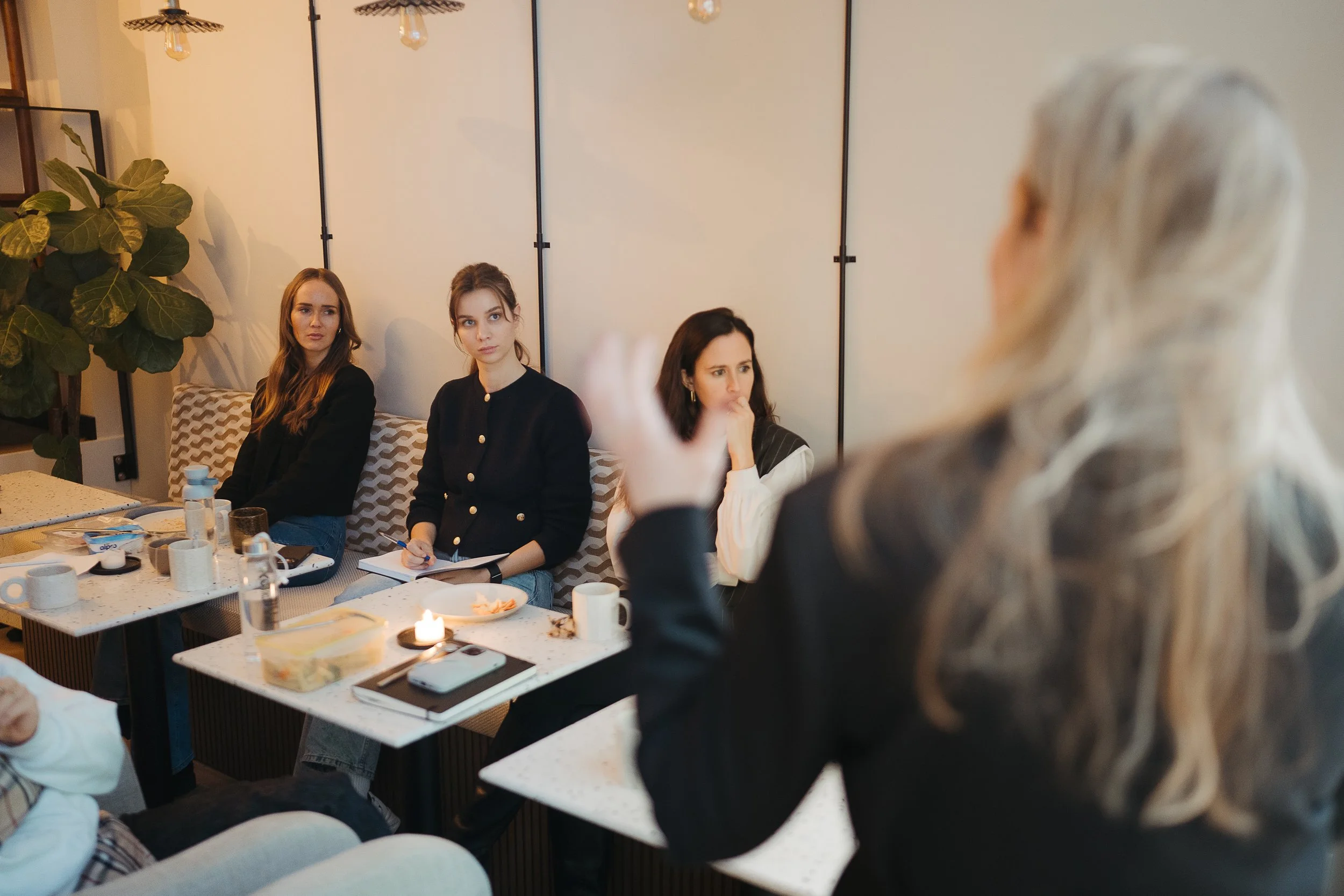 Amsterdam - Lunch en Learn - Leef in het Ritme van je Cyclus