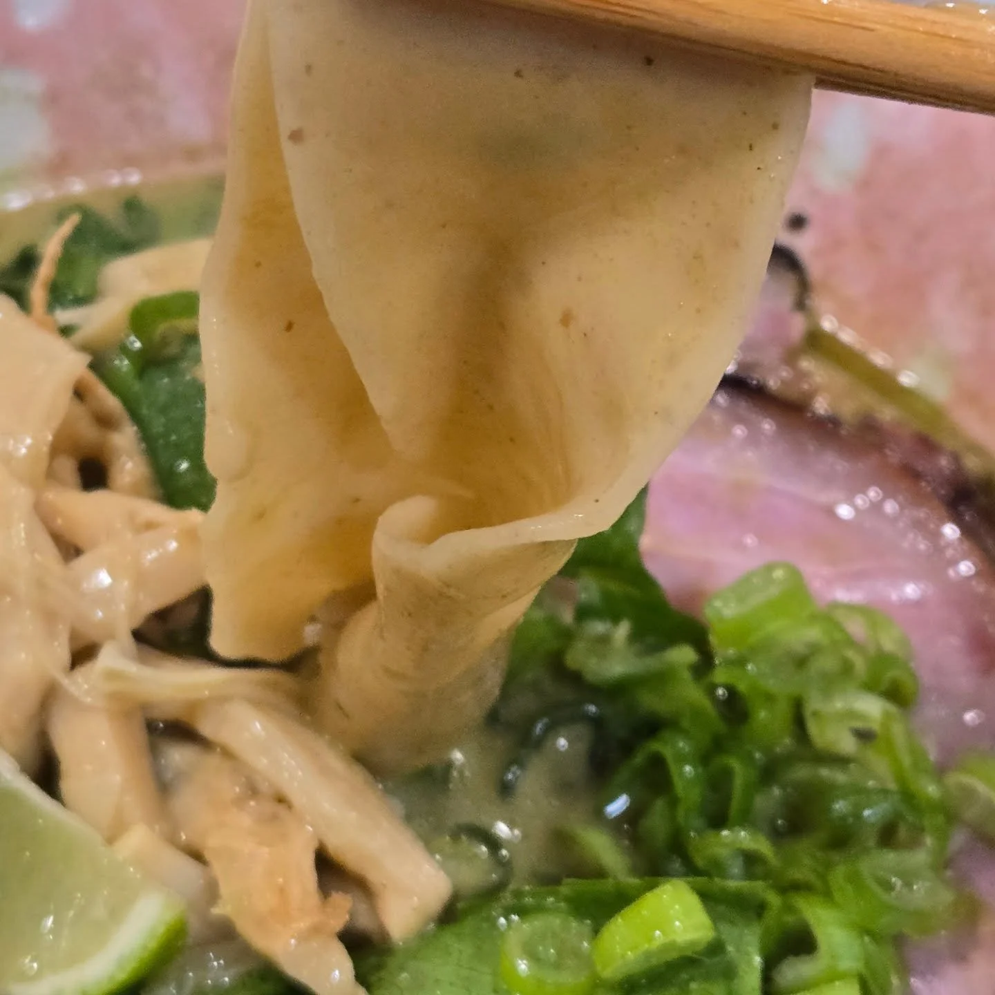 Green Curry Miso feelin Venusaur coded

When the Mistress of Life gives you lemons, you gobble them up and ask for more

Noodle machine blades are still dead so we cranked out some tsuru tsuru inspired, pappardelle adjacent, hand cut BBNs (Big Beauti