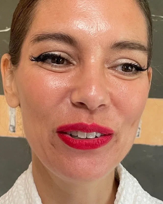 Dewey Makeup