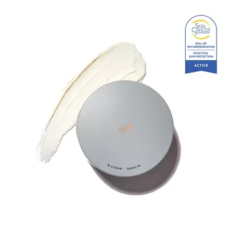 Sunbetter SHEER SPF 56 Mineral Sunscreen Compact