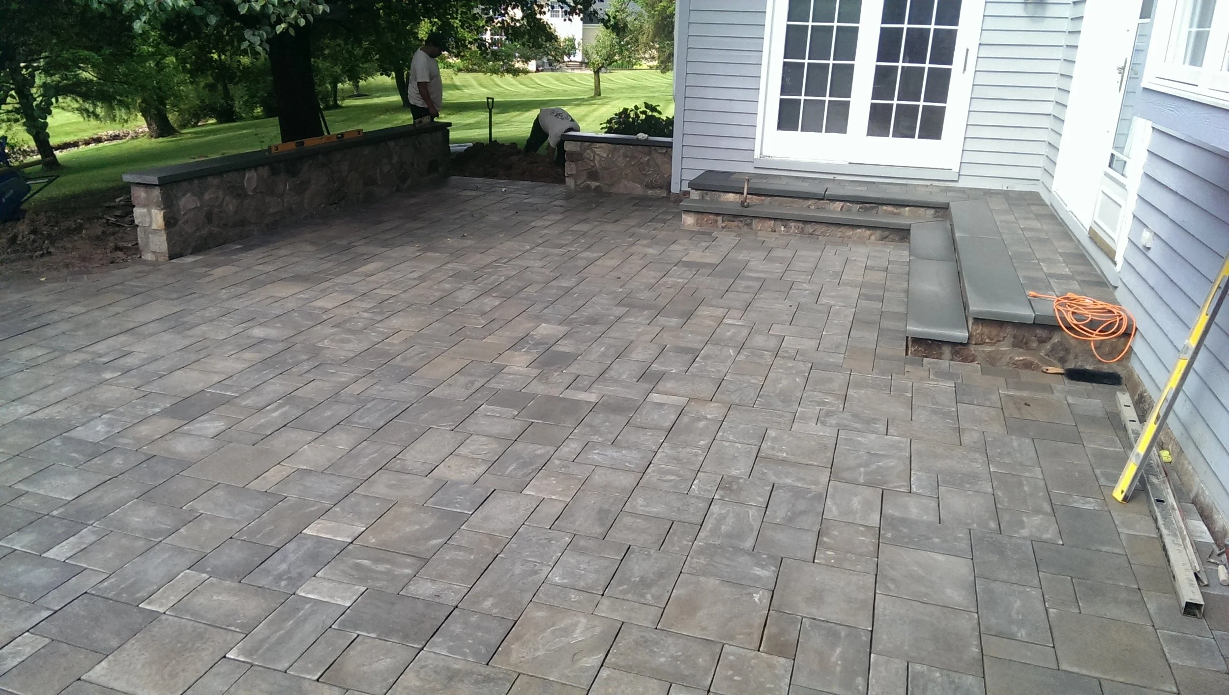 paver patio.jpg