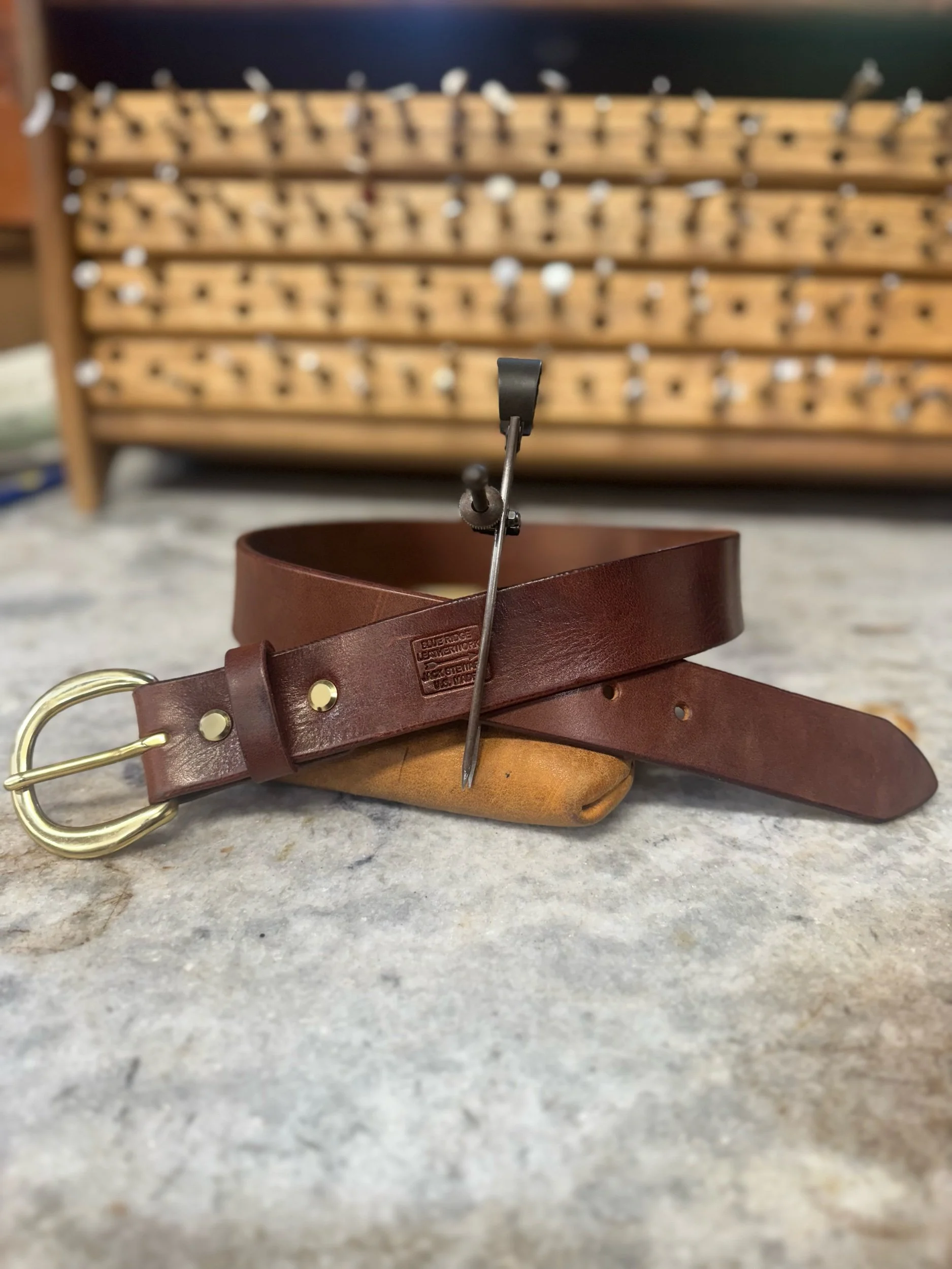 Traditional Harness Leather Belt 1.5"