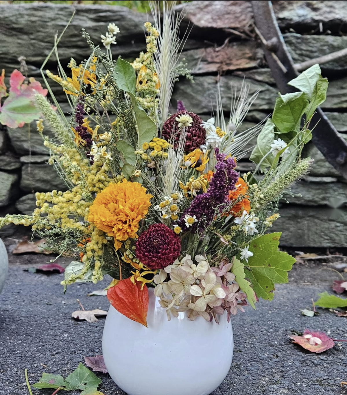 wedding-bouquet-vase_cleaned.png