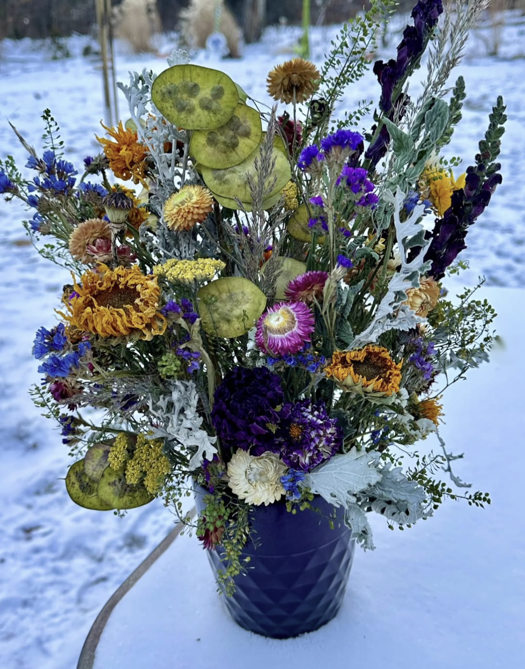 winter-dried-arrangement_cleaned.png