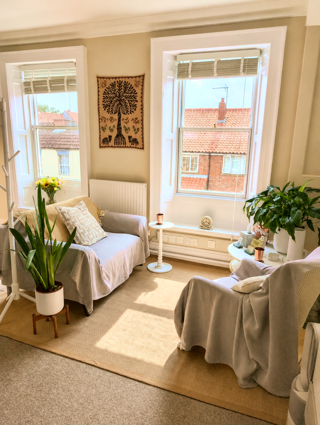 Earth Life Therapy treatment room