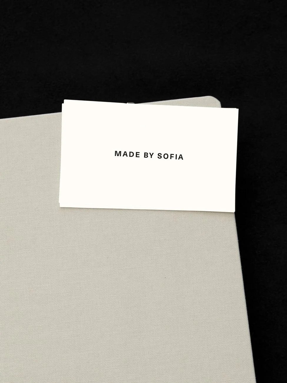 Sofia, a minimalist business card template.