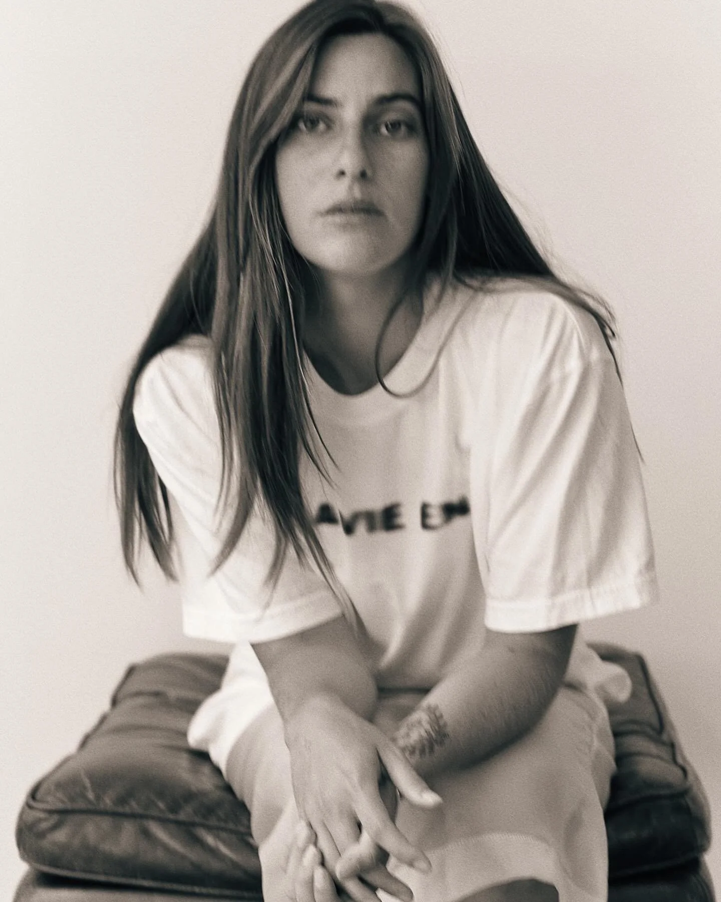 Vanessa in our LA VIE EN blur tee. Printed halftone in black ink on a stone washed white tee - just a few left&hellip;