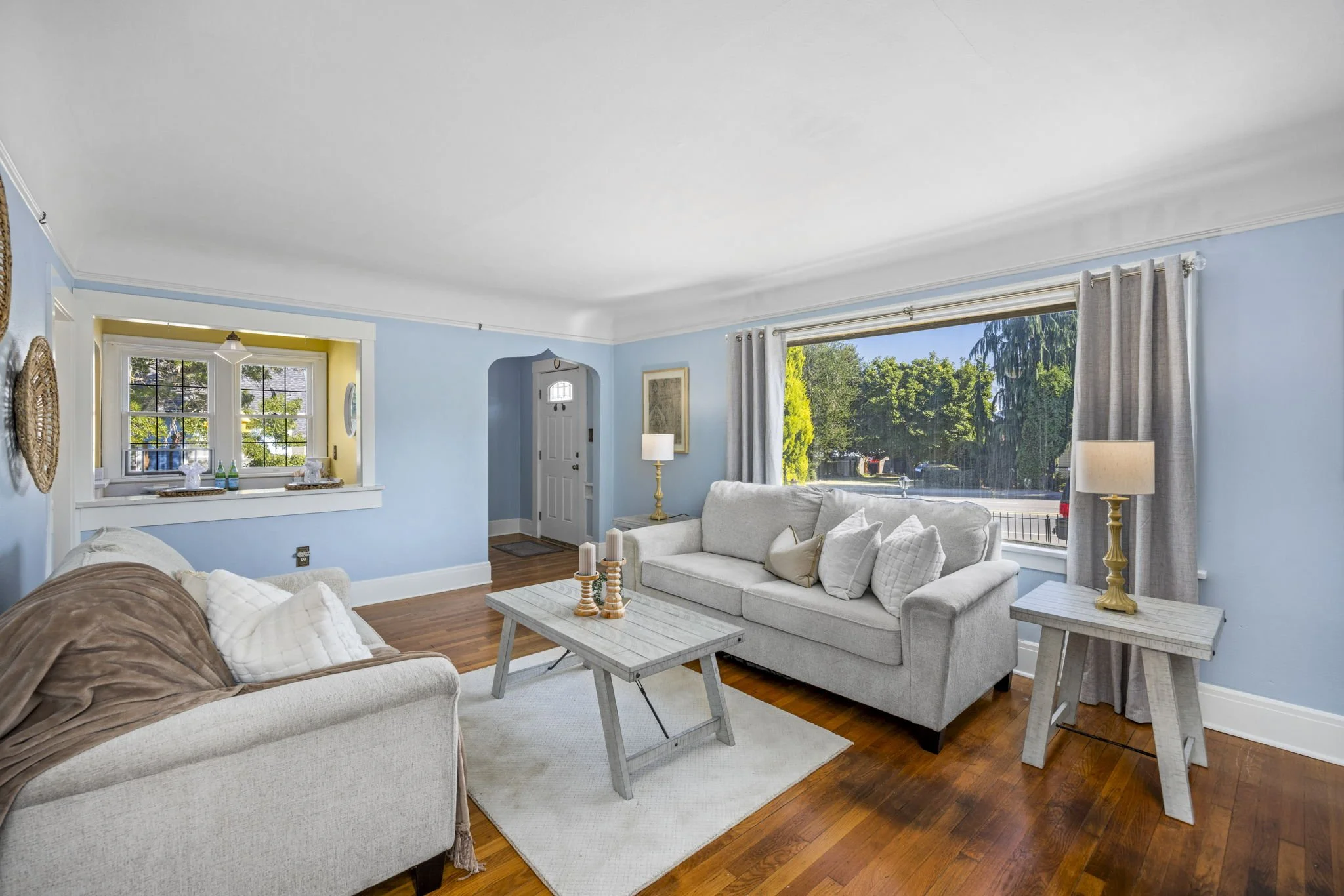 8-web-or-mls-1216-burwell-st.jpg