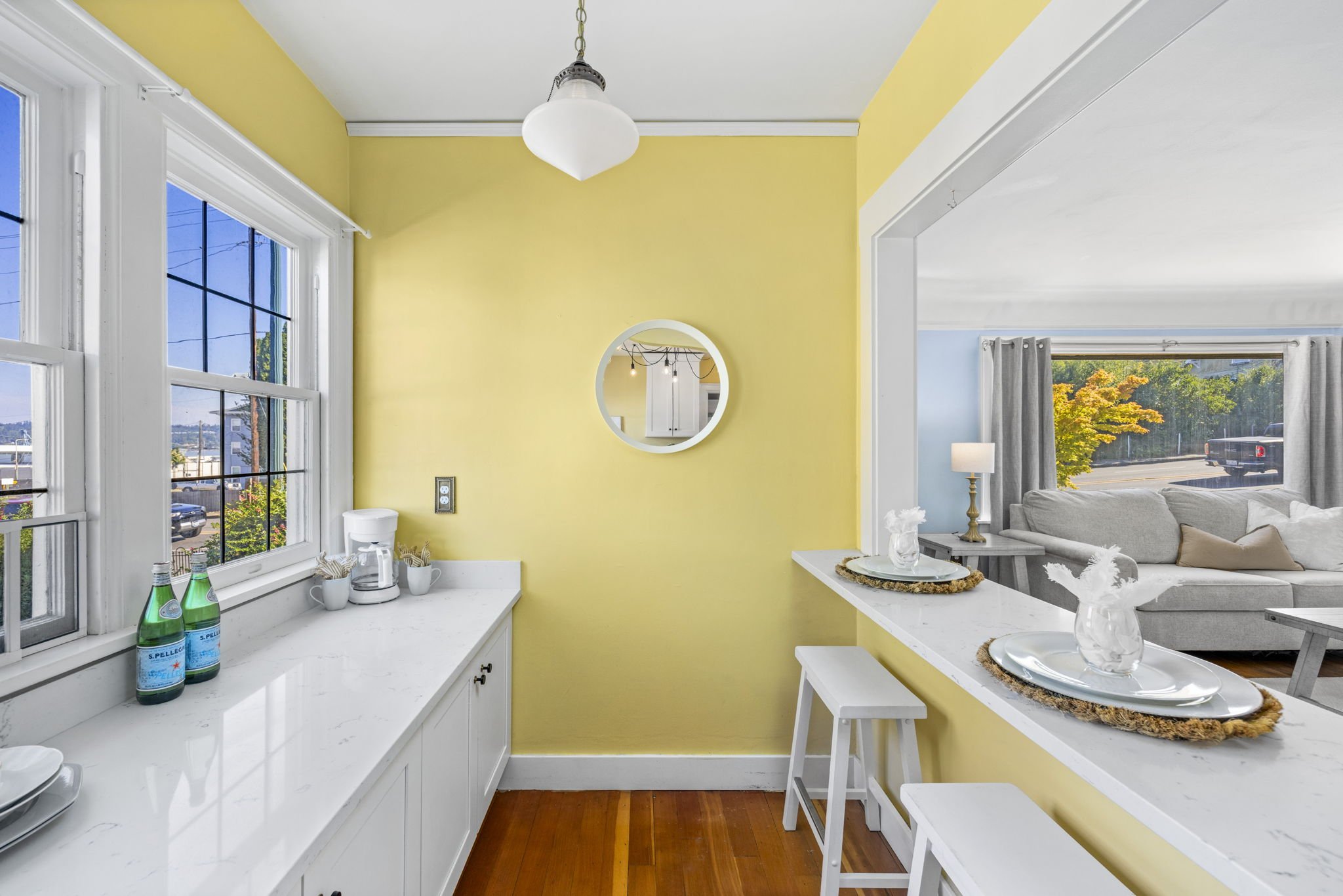 12-web-or-mls-1216-burwell-st.jpg
