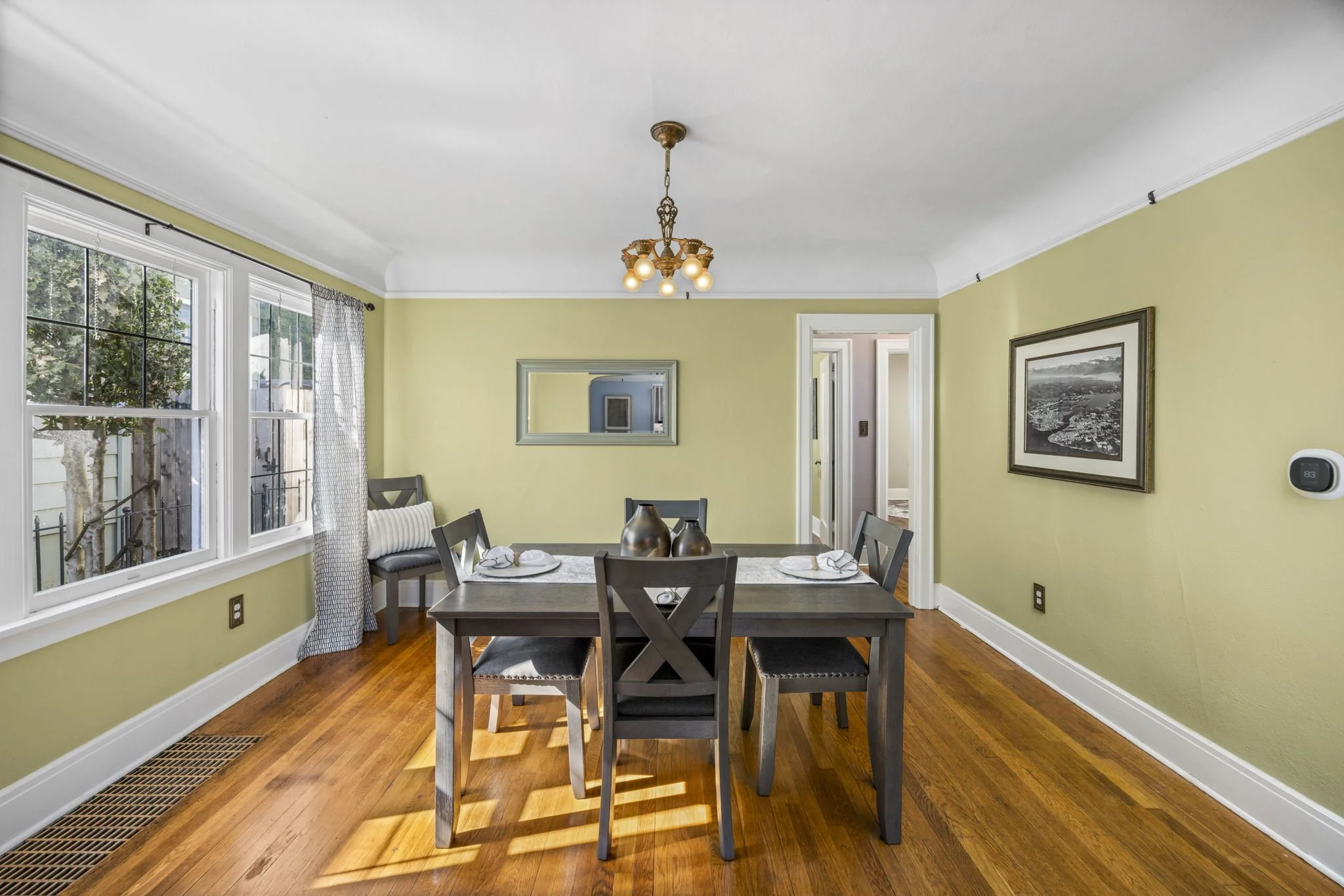 16-web-or-mls-1216-burwell-st.jpg